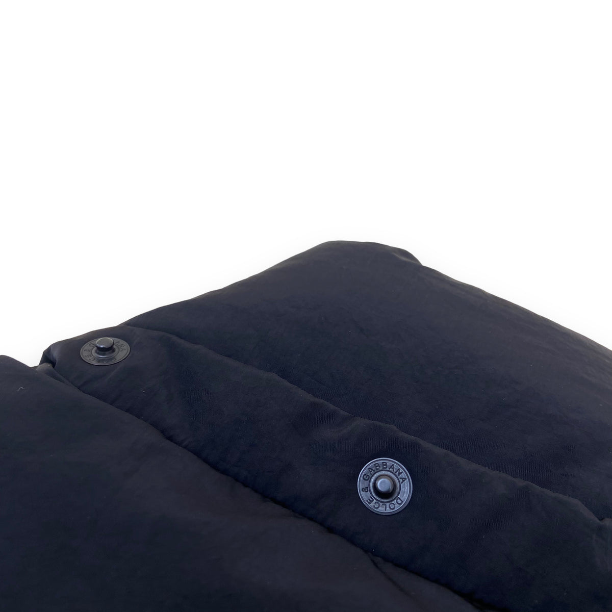 DOLCE & GABBANA PLATE PUFFER JACKET BLACK XS