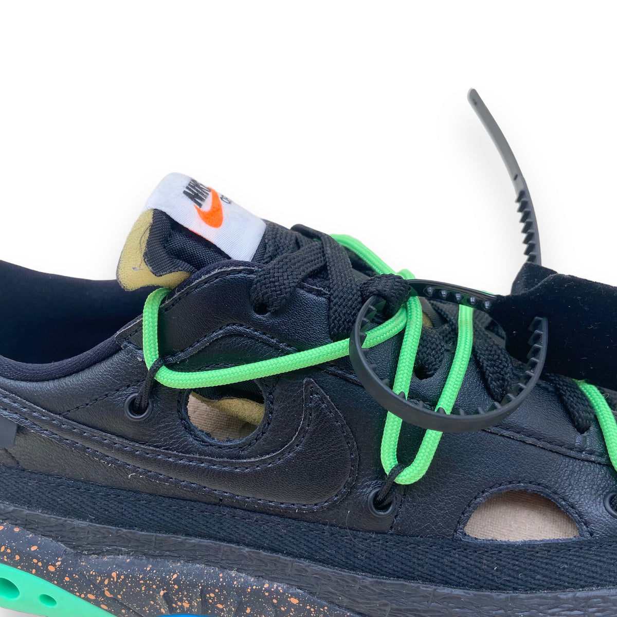 NIKE BLAZER LOW X OFF-WHITE ‘77 SNEAKERS BLACK ELECTRO GREEN UK8