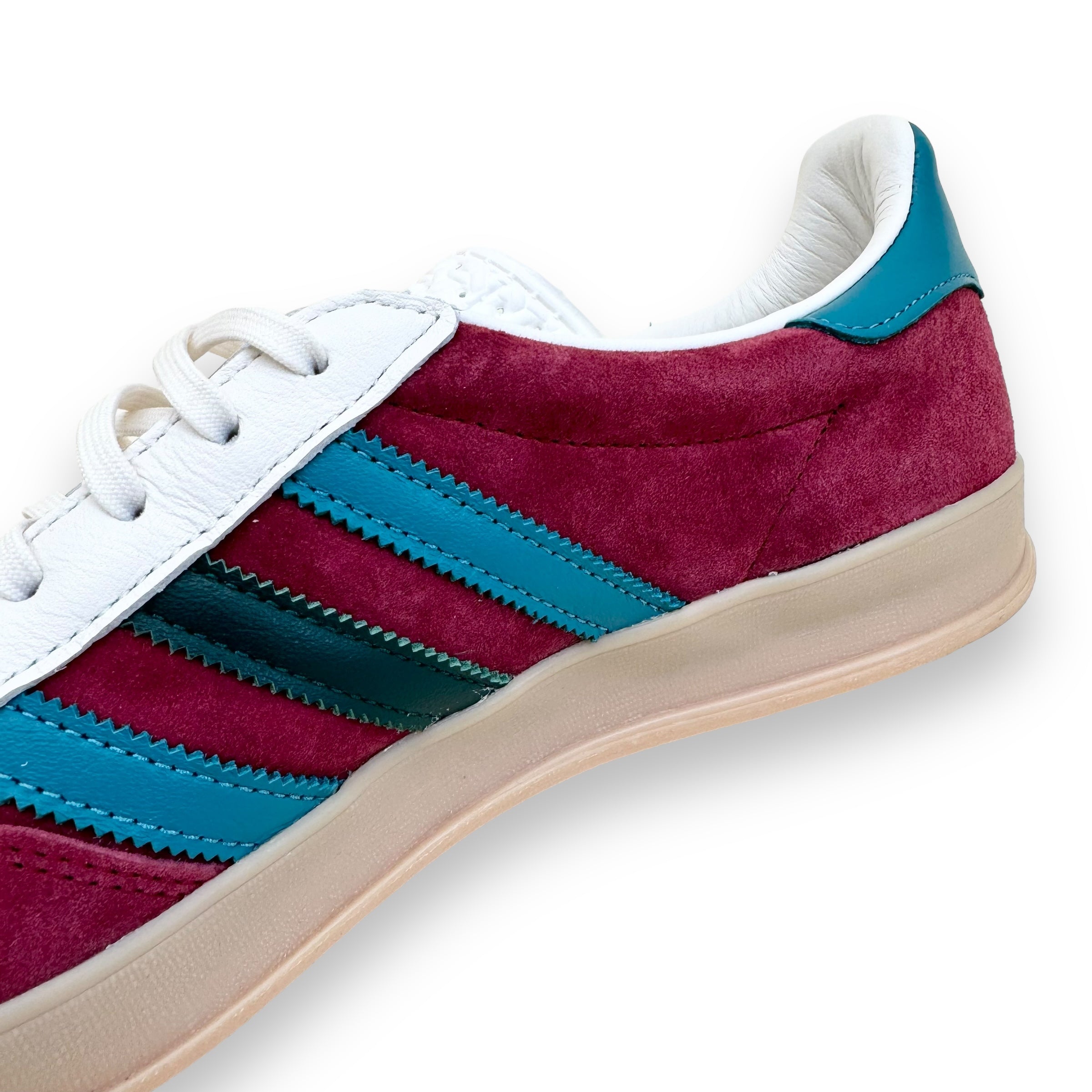 ADIDAS ORIGINAL GAZELLE INDOOR SUEDE SNEAKER BURGUNDY UK10