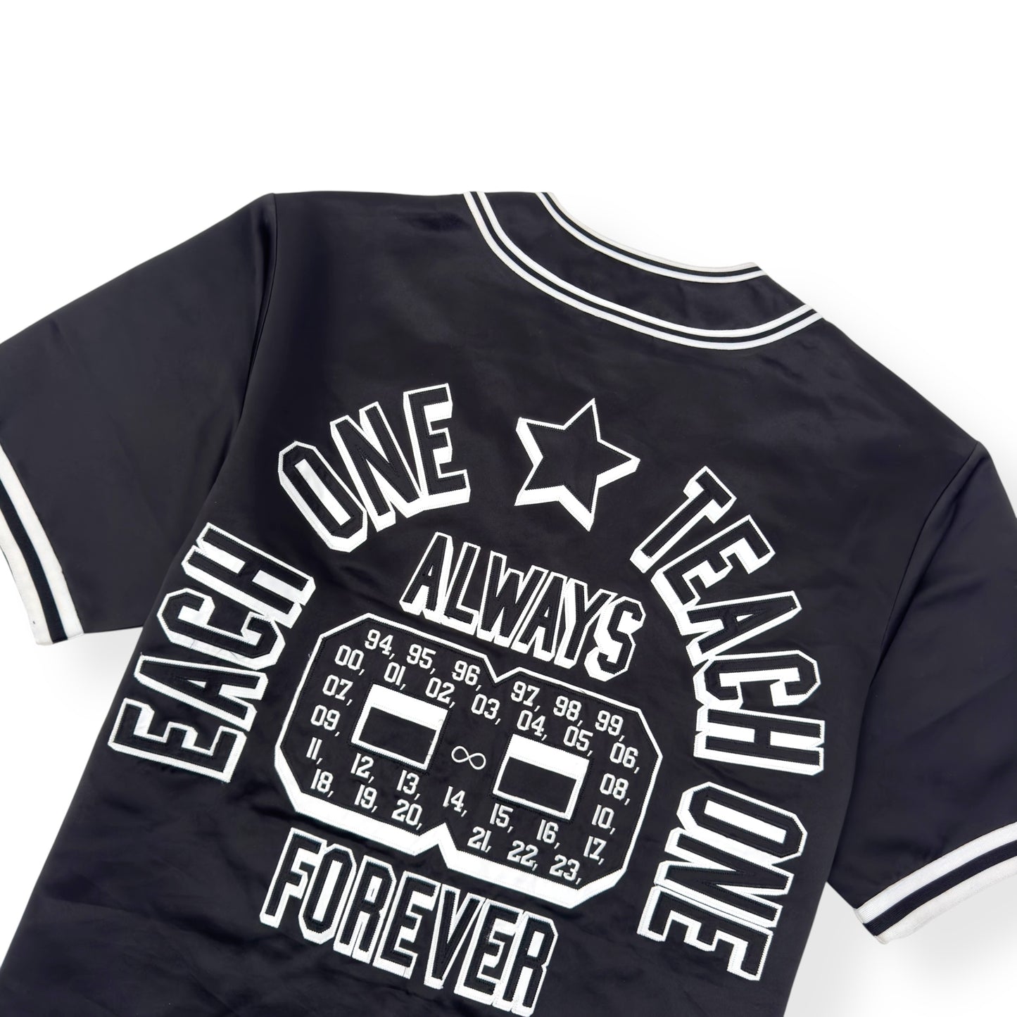 SUPREME MITCHELL & NESS SATIN BASEBALL JERSEY BLACK / WHITE M