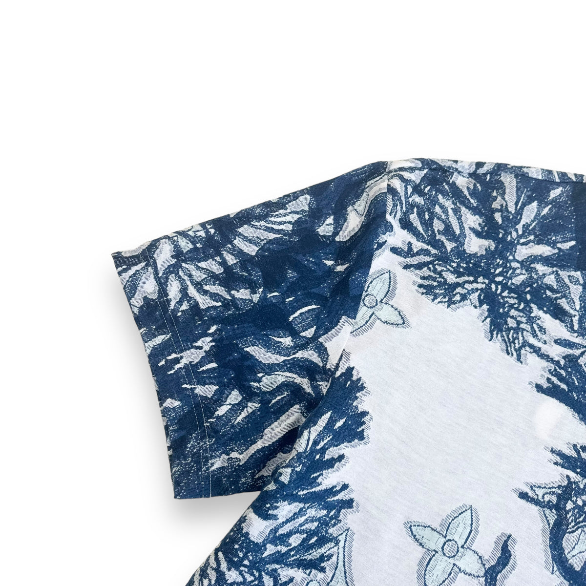 LOUIS VUITTON GRAPHIC COTTON SHORT-SLEEVE T-SHIRT LUXURY BLUE L