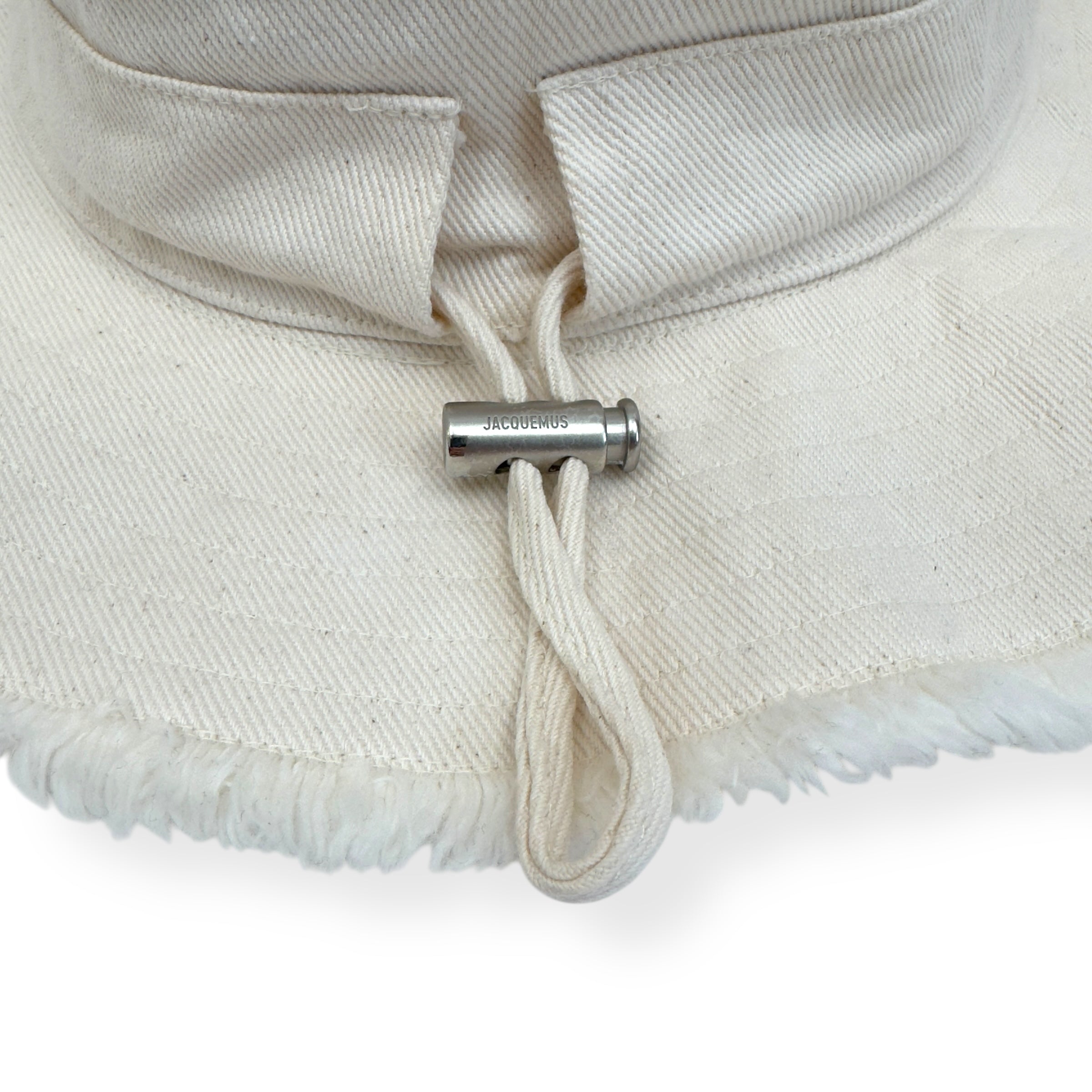 JACQUEMUS LE BOB ARTICHAUT BUCKET HAT OFF-WHITE 60