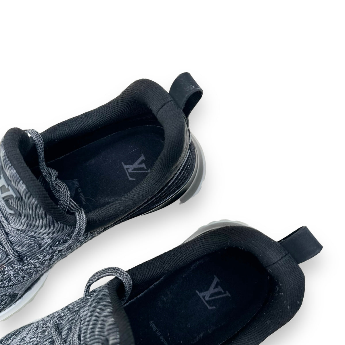 LOUIS VUITTON V.N.R TECHNICAL KNIT SNEAKER BLACK UK8.5