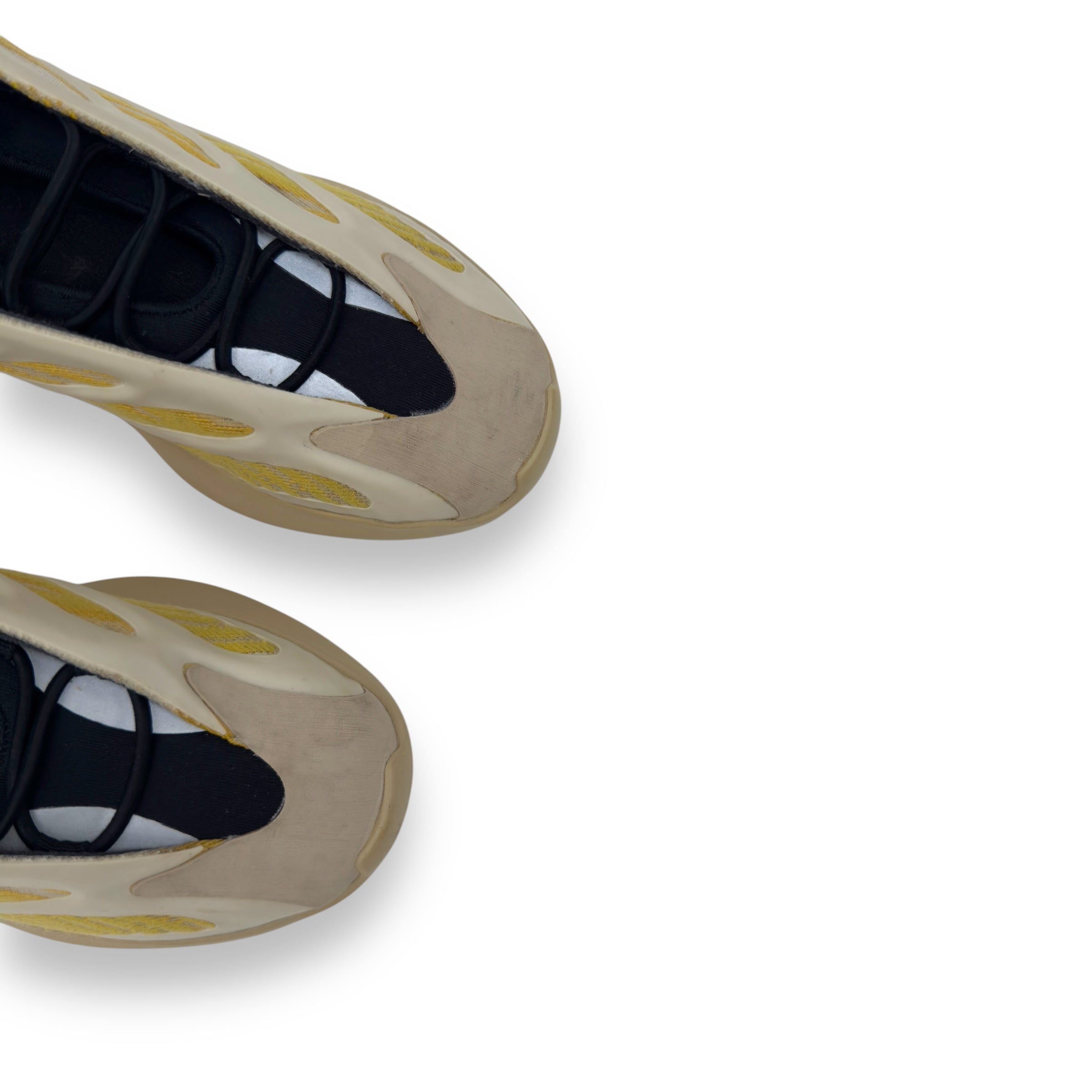 ADIDAS YEEZY 700 V3 SNEAKER SAFFLOWER UK13K