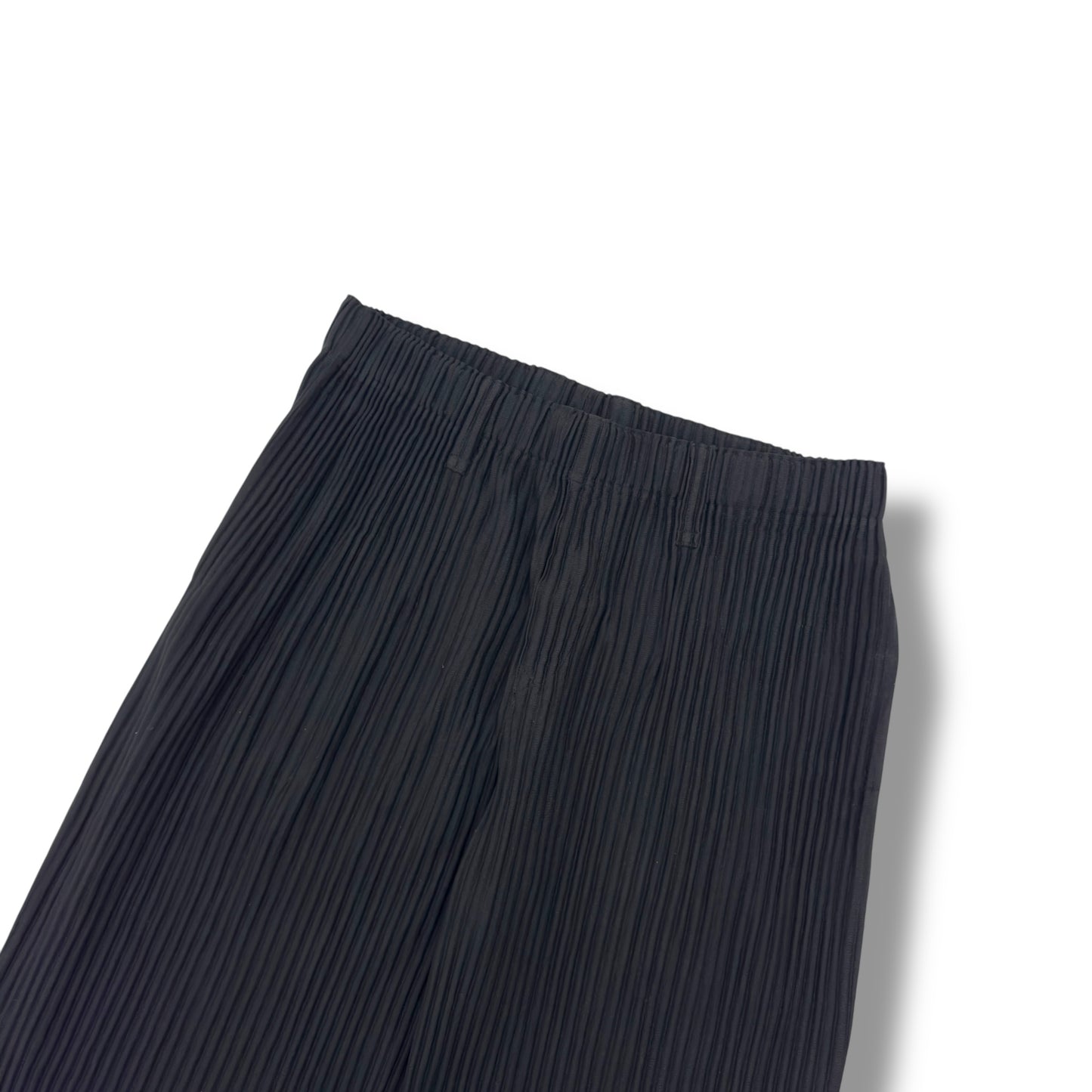 ISSEY MIYAKE HOMME PLISSÉ PLEATED TROUSERS BLACK 3 / M