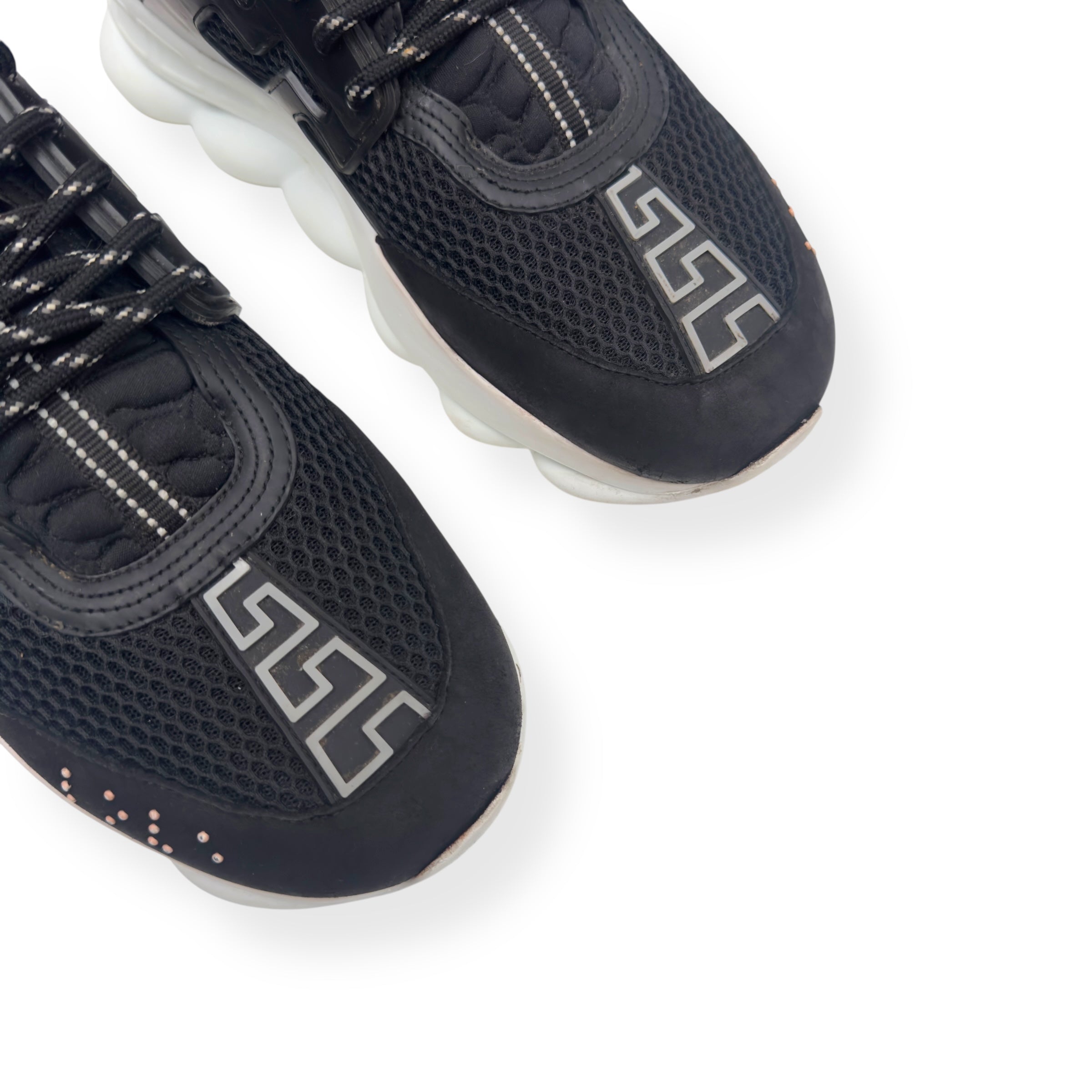 VERSACE CHAIN REACTION SNEAKER BLACK / WHITE 42 / UK8
