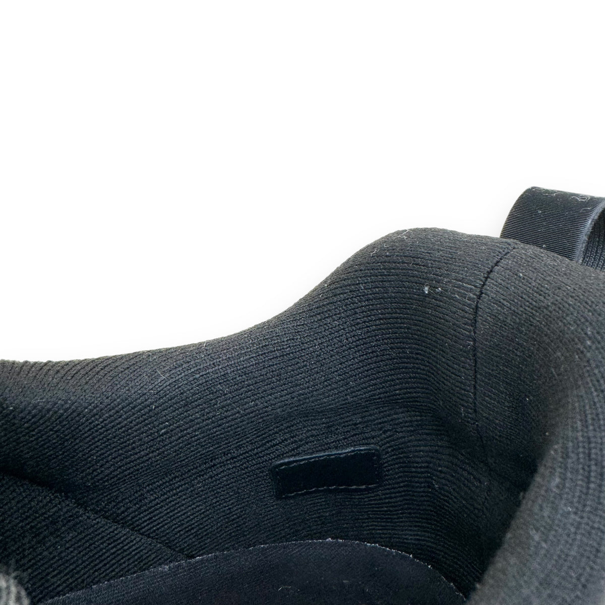 LOUIS VUITTON V.N.R TECHNICAL KNIT SNEAKER BLACK UK8.5