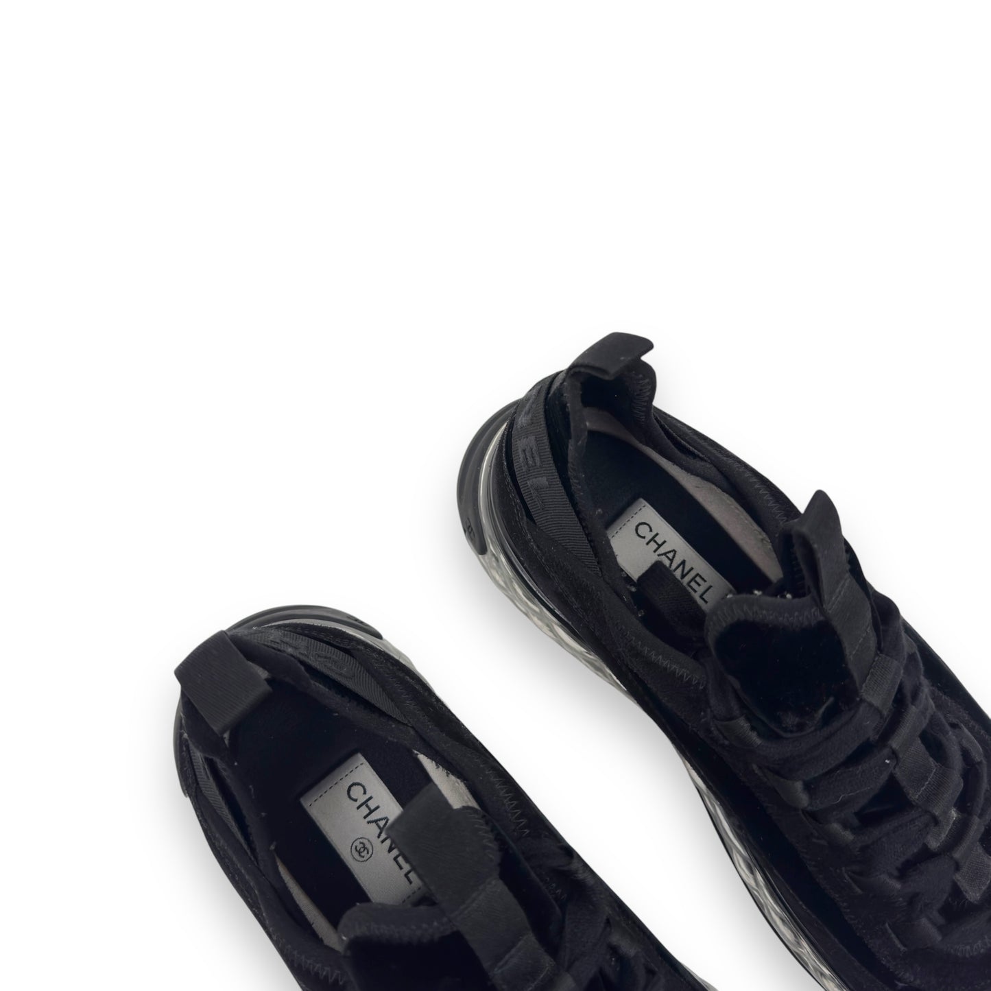 CHANEL CC VELVET LOW TOP SNEAKER BLACK UK10