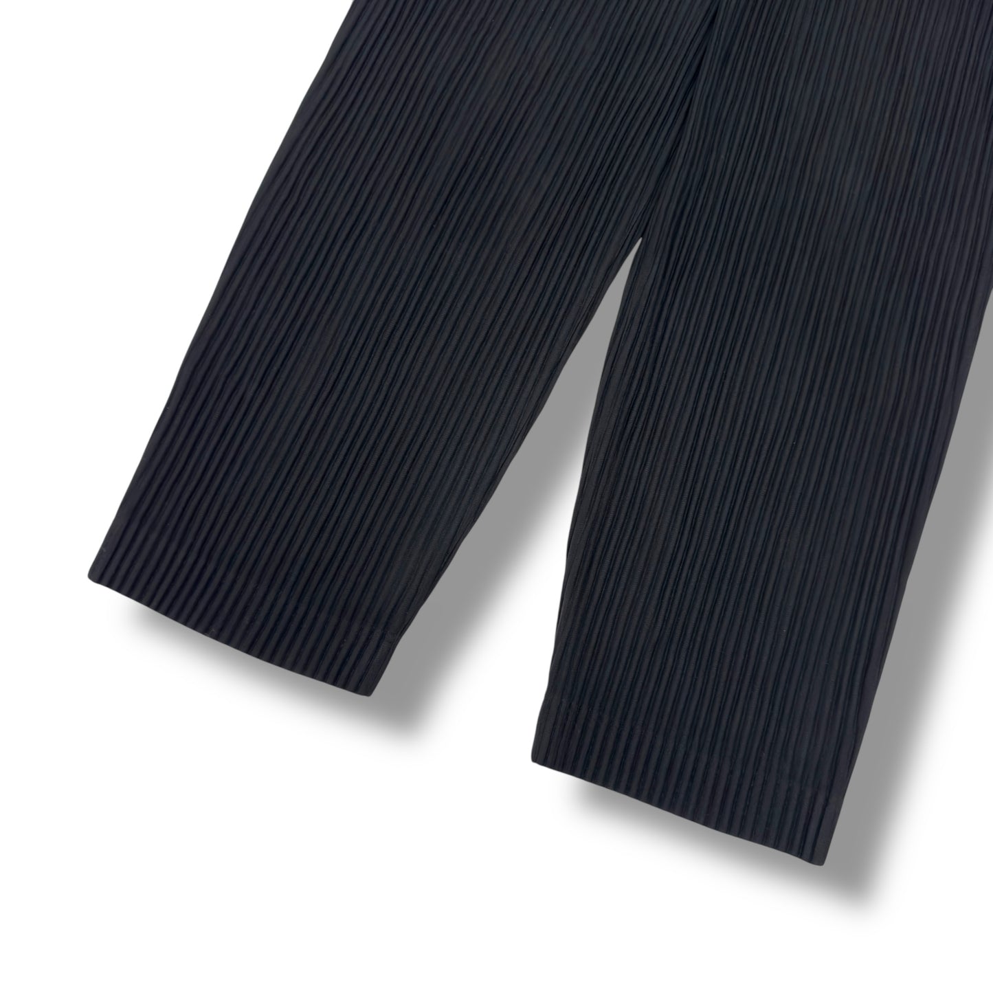 ISSEY MIYAKE HOMME PLISSÉ PLEATED TROUSERS BLACK 3 / M