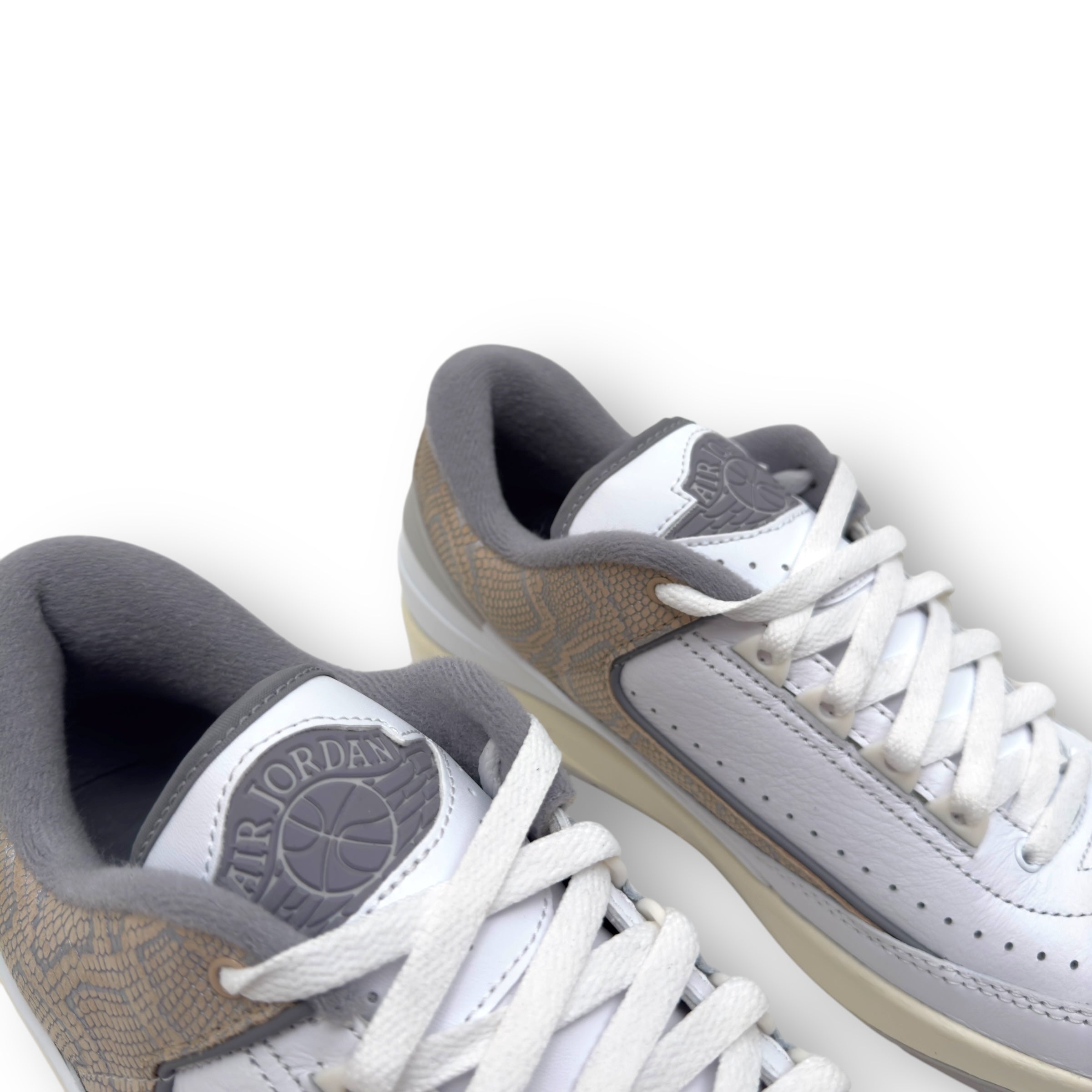 AIR JORDAN 2 RETRO LOW SNEAKER PYTHON UK8.5