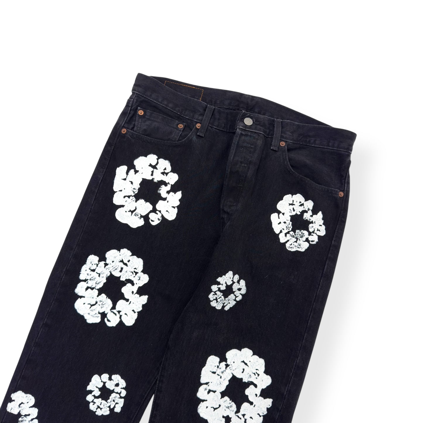 DENIM TEARS X LEVIS COTTON WREATH DENIM JEANS BLACK / WHITE W34”