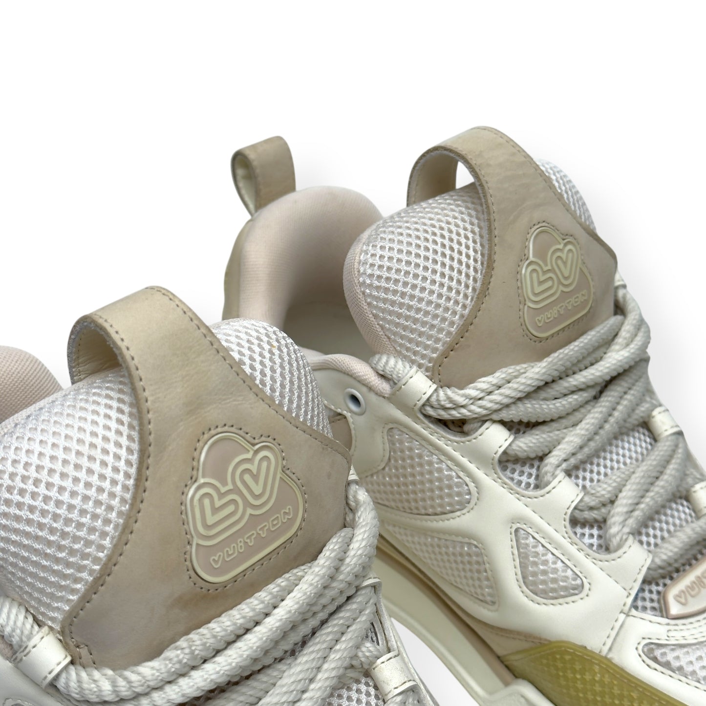 LOUIS VUITTON LV SKATE SNEAKER LUXURY BEIGE UK8.5