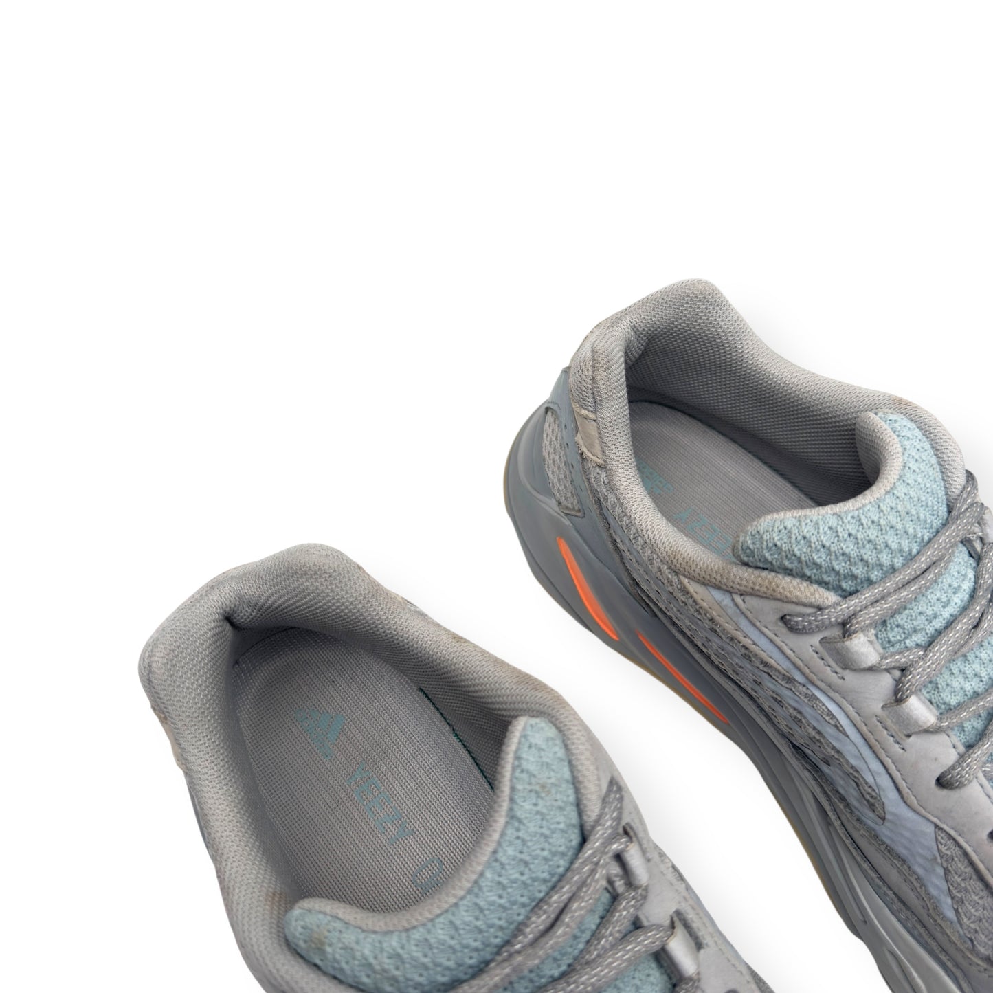 YEEZY BOOST 700 V2 SNEAKER INTERIA UK10
