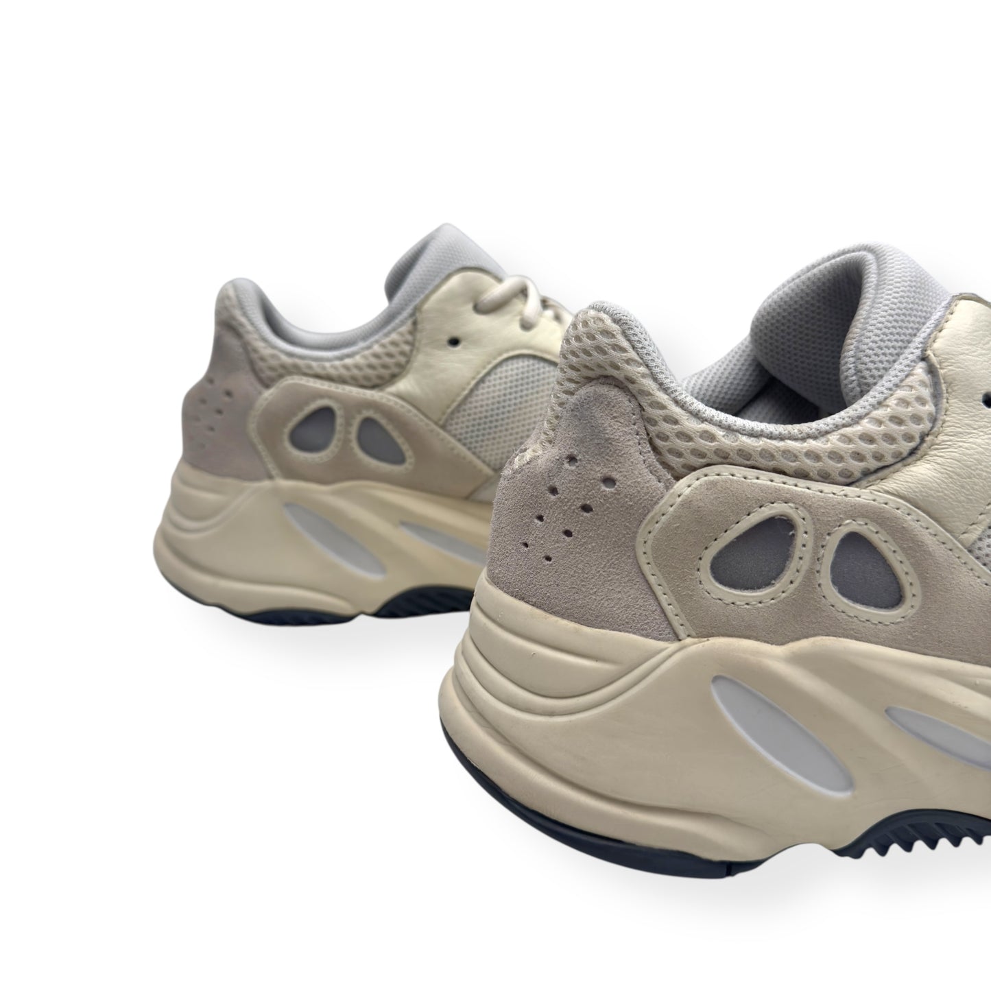 YEEZY BOOST 700 SNEAKER ANALOG UK9.5