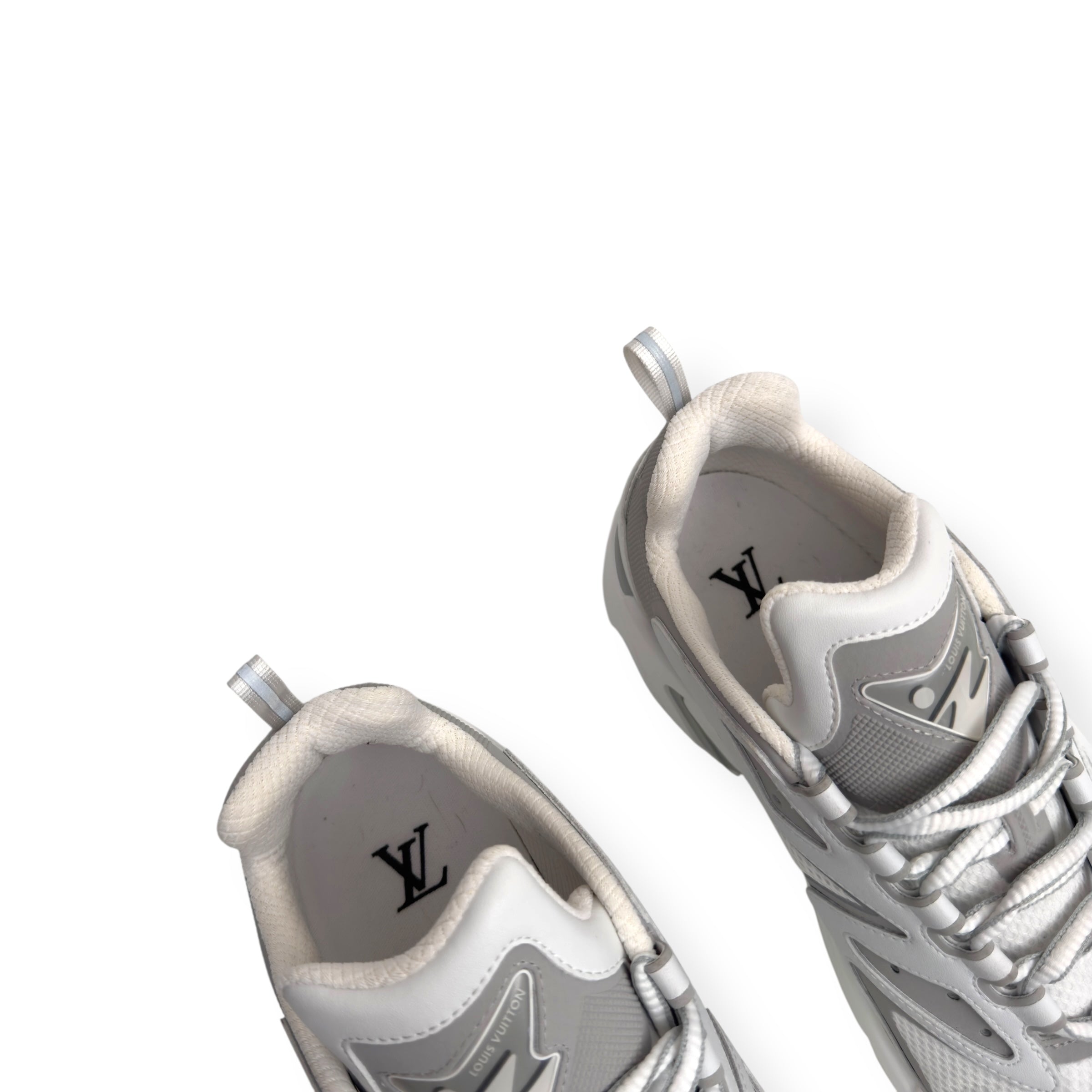 LOUIS VUITTON LV RUNNER TATIC SNEAKER WHITE UK7