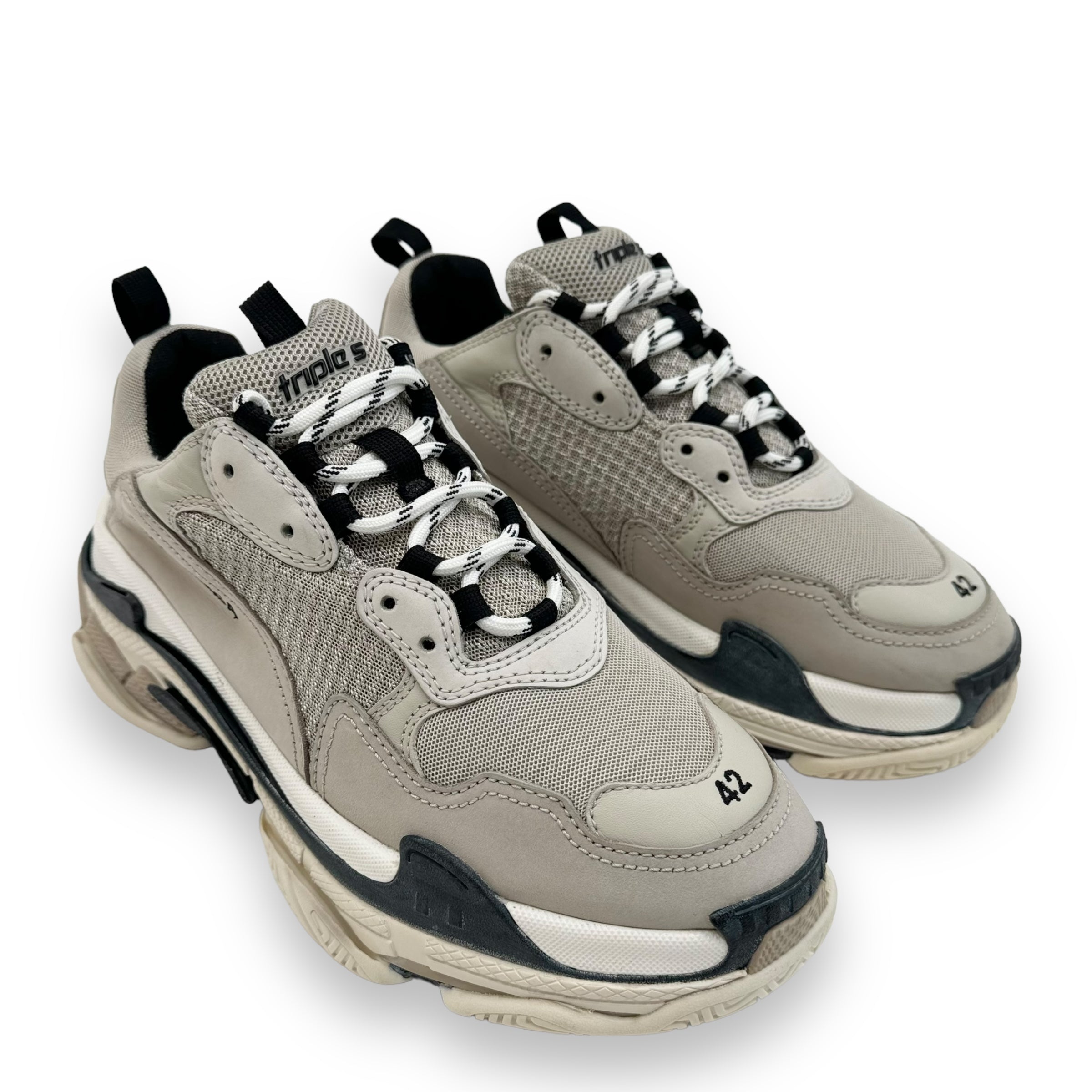 BALENCIAGA TRIPLE S SNEAKER GREY / BLACK UK8