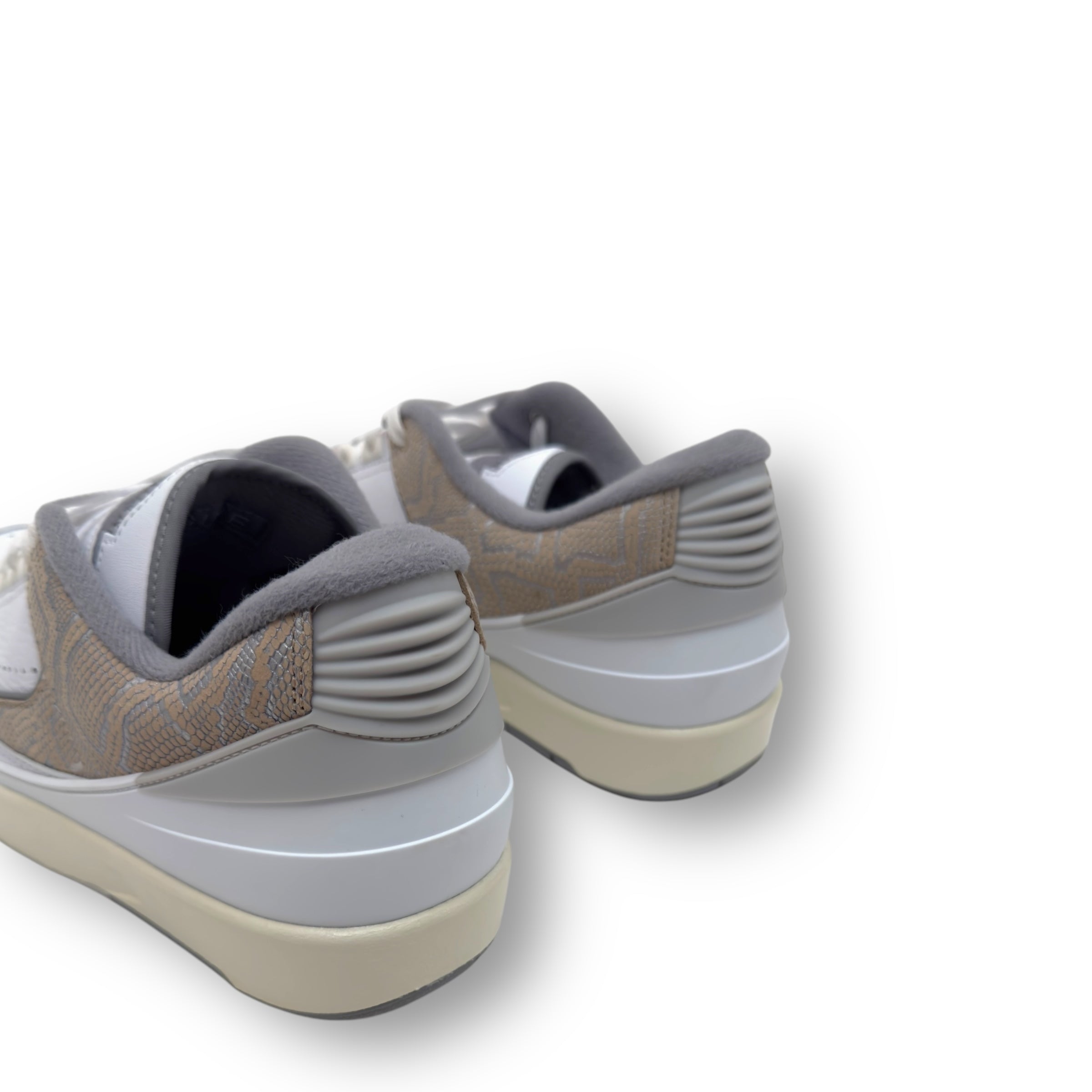 AIR JORDAN 2 RETRO LOW SNEAKER PYTHON UK8.5