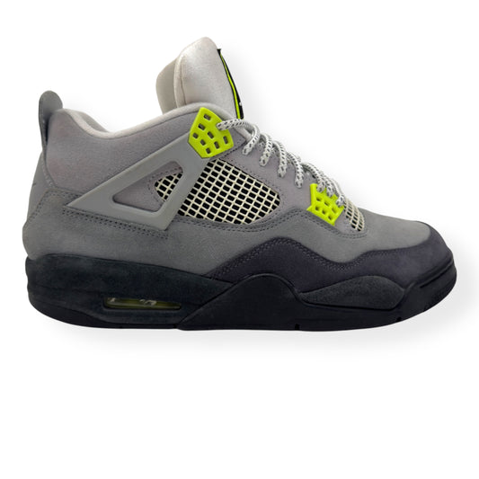 NIKE AIR JORDAN 4 RETRO SE 95 SNEAKER NEON UK9.5