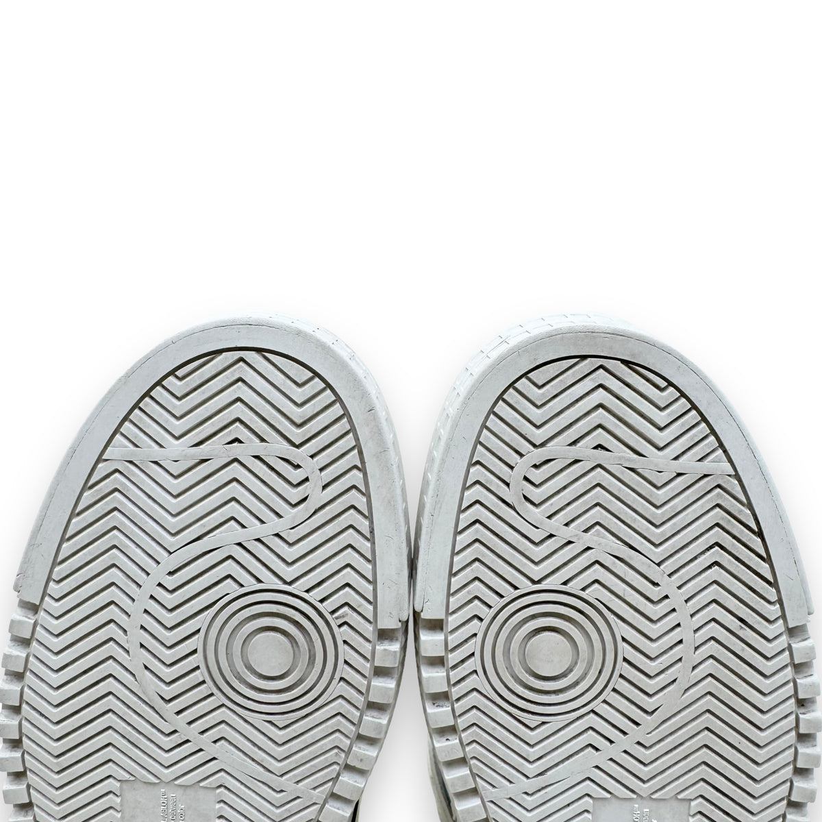 OFF-WHITE OFF-COURT LEATHER HIGH TOP SNEAKER WHITE UK9