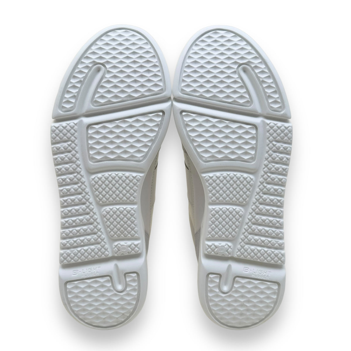 AXEL ARIGATO GENESIS VINTAGE RUNNER SNEAKER WHITE UK7