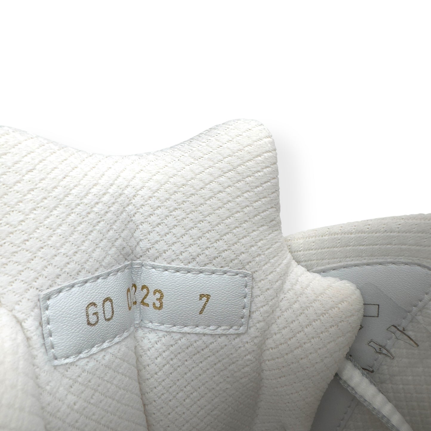 LOUIS VUITTON LV RUNNER TATIC SNEAKER WHITE UK7