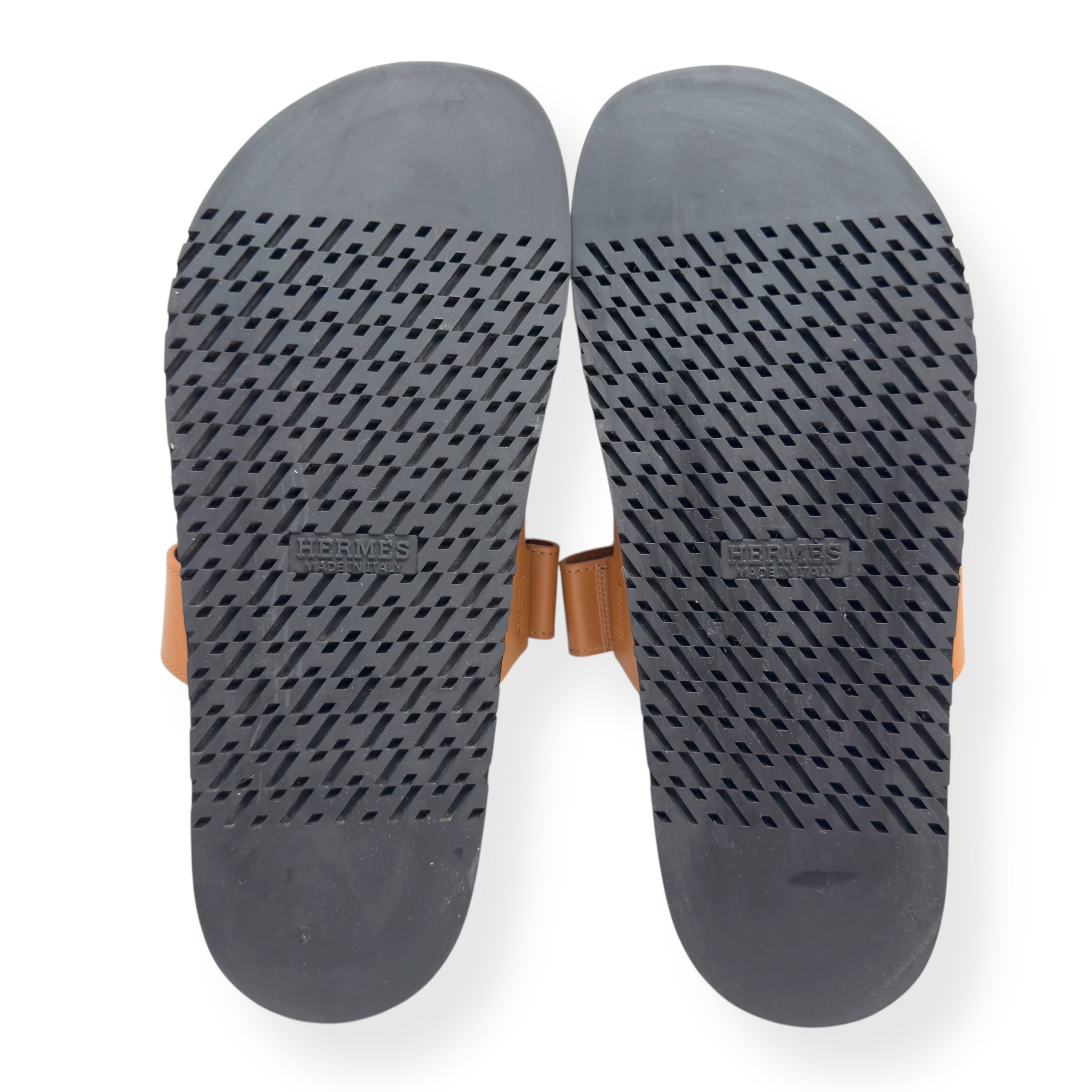 HERMÈS CHYPRE CALFSKIN LEATHER SANDALS NATUREL 42.5 / UK8.5