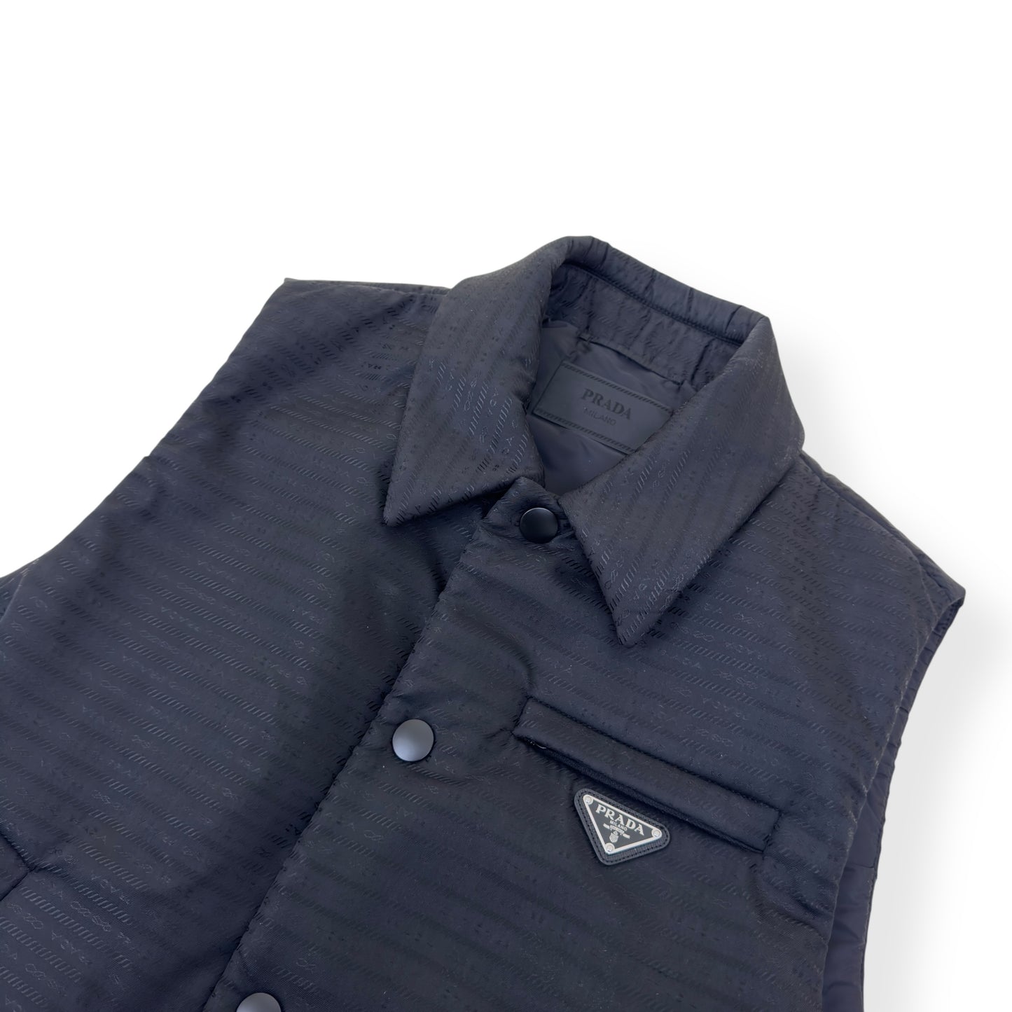PRADA RE-NYLON PLAQUE-LOGO PADDED GILET BLACK M