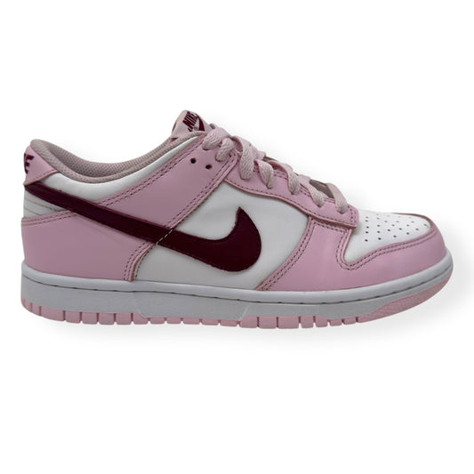 NIKE WOMENS DUNK LOW TOP SNEAKER PINK / RED UK5