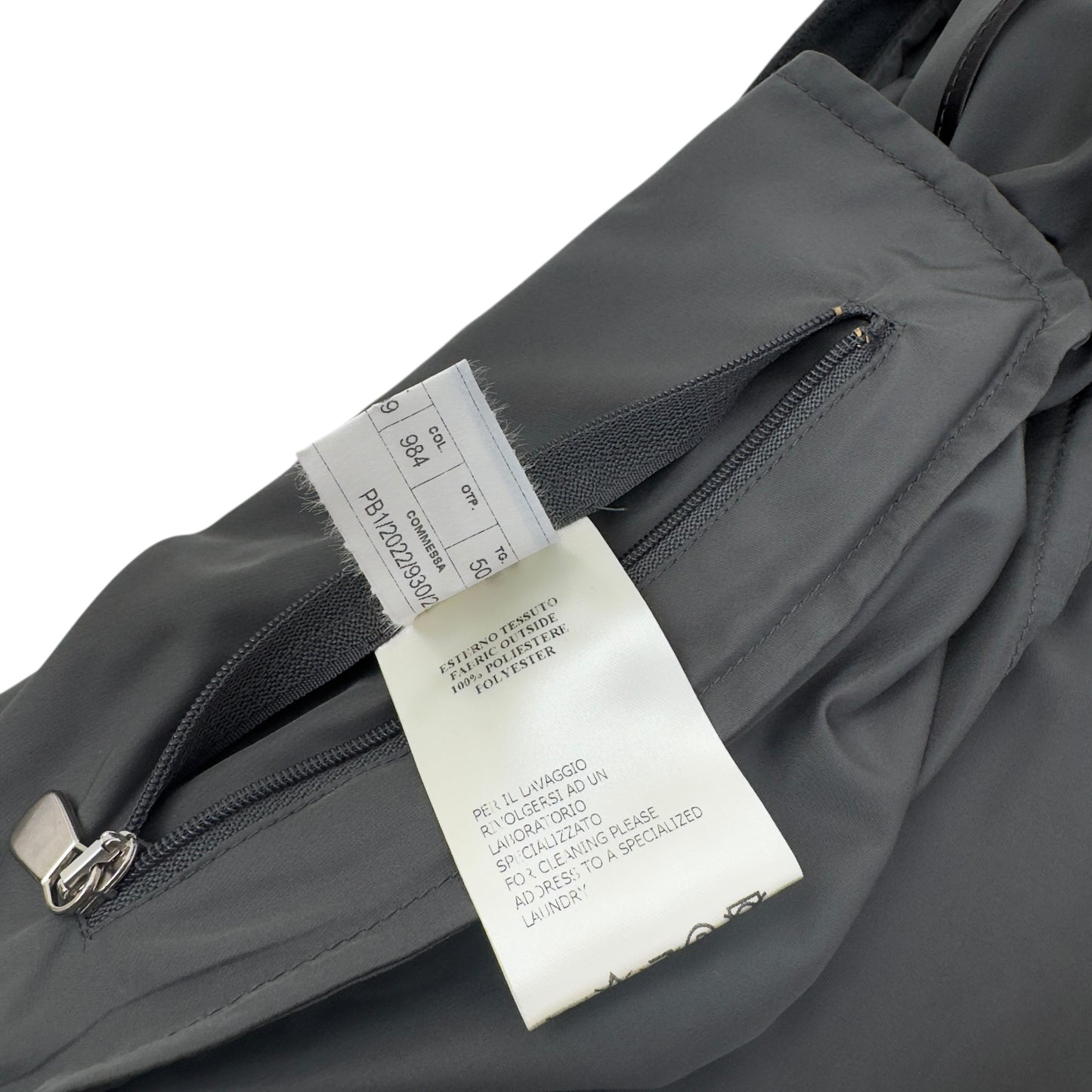 THOM SWEENEY NYLON ZIP THROUGH VEST GREY 50 / M
