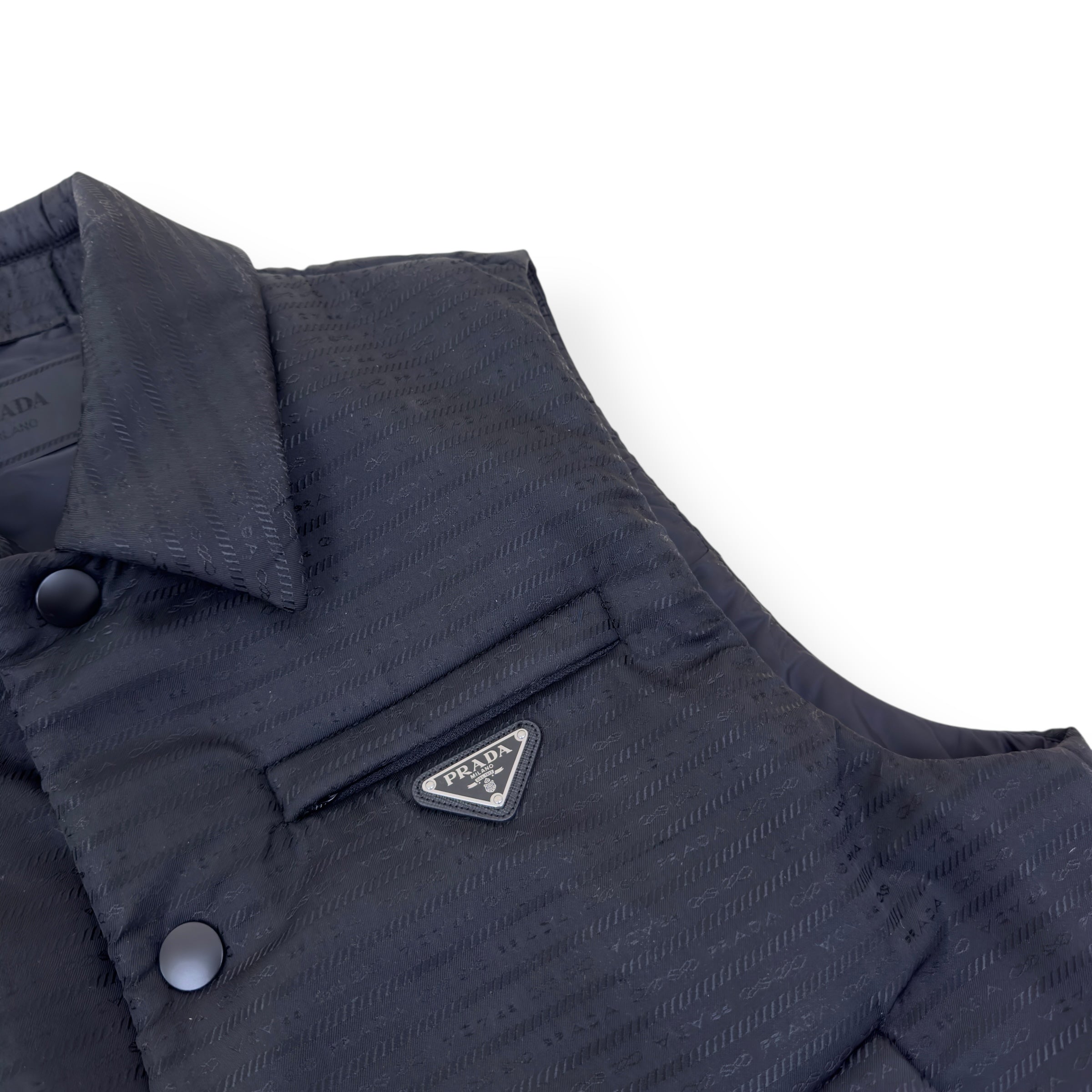 PRADA RE-NYLON PLAQUE-LOGO PADDED GILET BLACK M