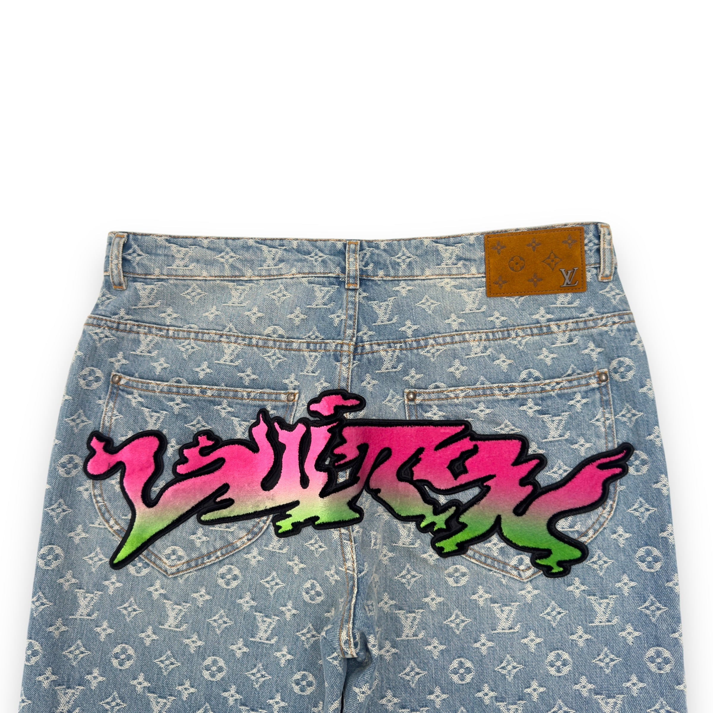 LOUIS VUITTON SS22 GRAFFITI BAGGY DENIM JEANS INDIGO W32" / M