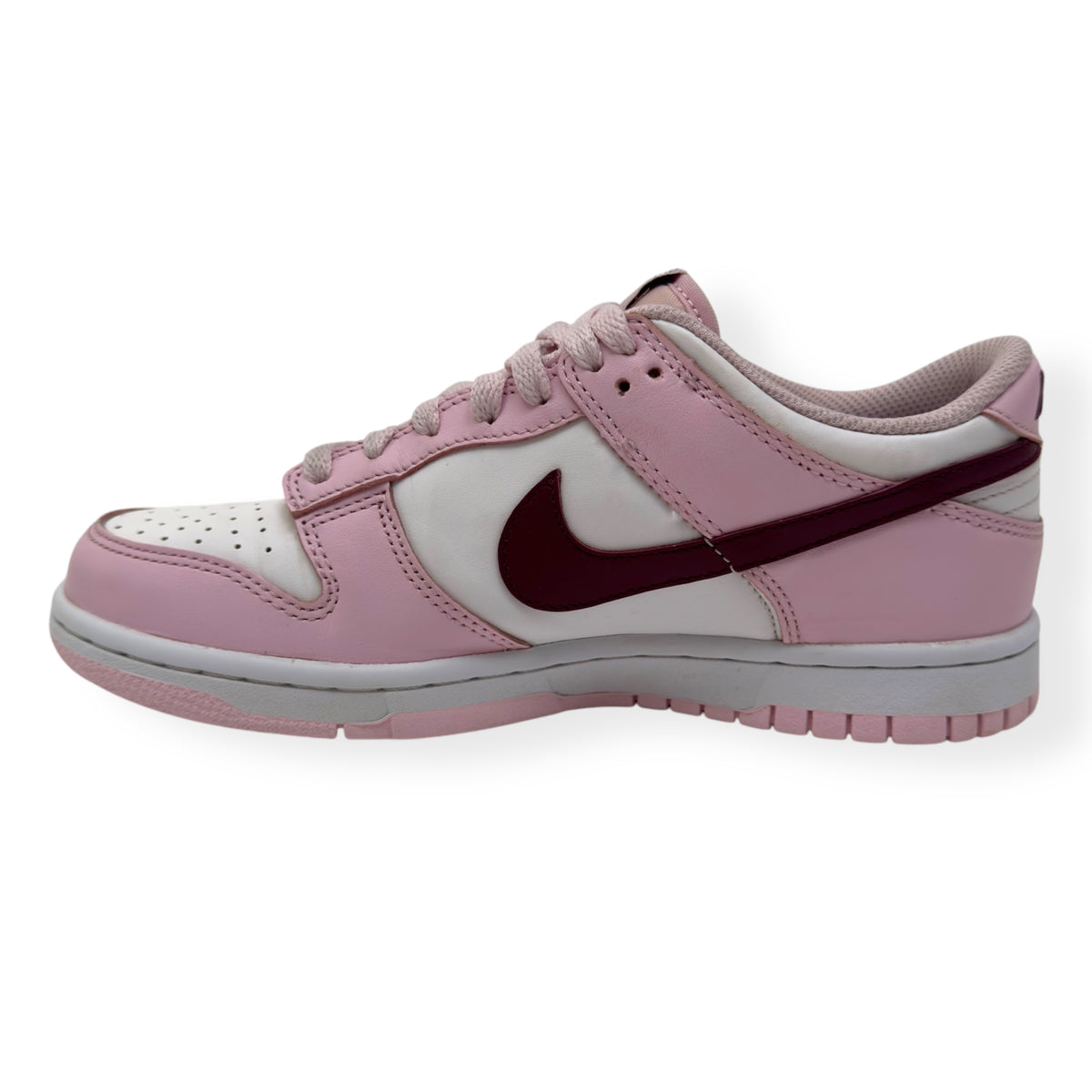NIKE WOMENS DUNK LOW TOP SNEAKER PINK / RED UK5