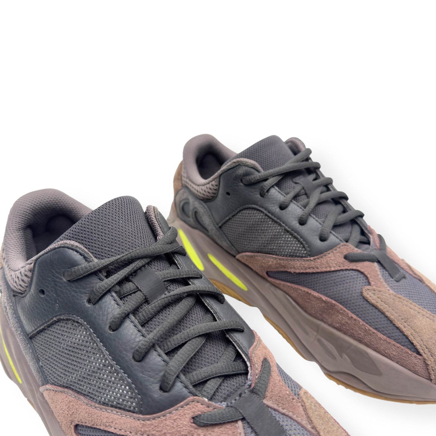 YEEZY BOOST 700 SNEAKER MAUVE UK10