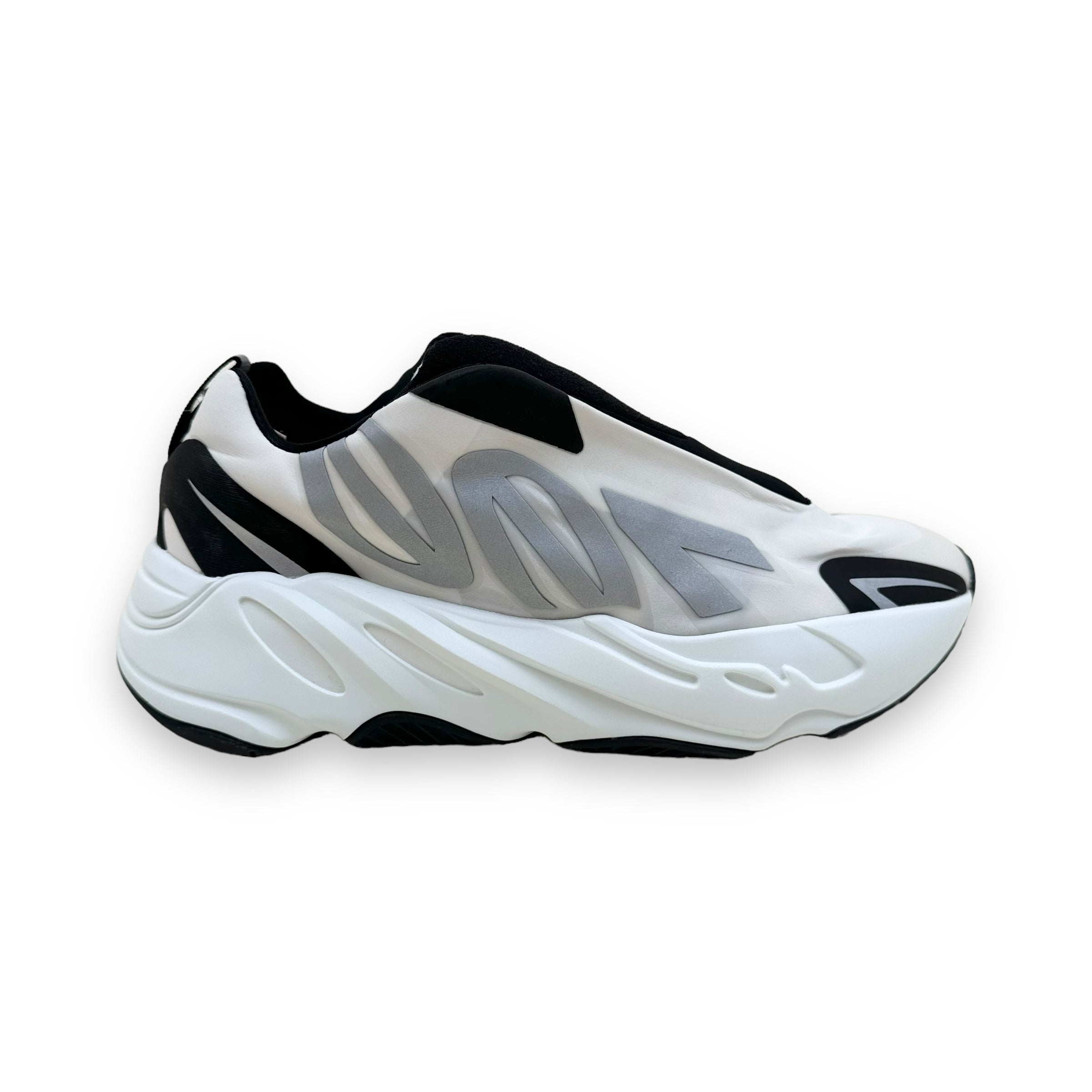 ADIDAS YEEZY BOOST 700 MNVN LACELESS ANALOG SNEAKER UK5