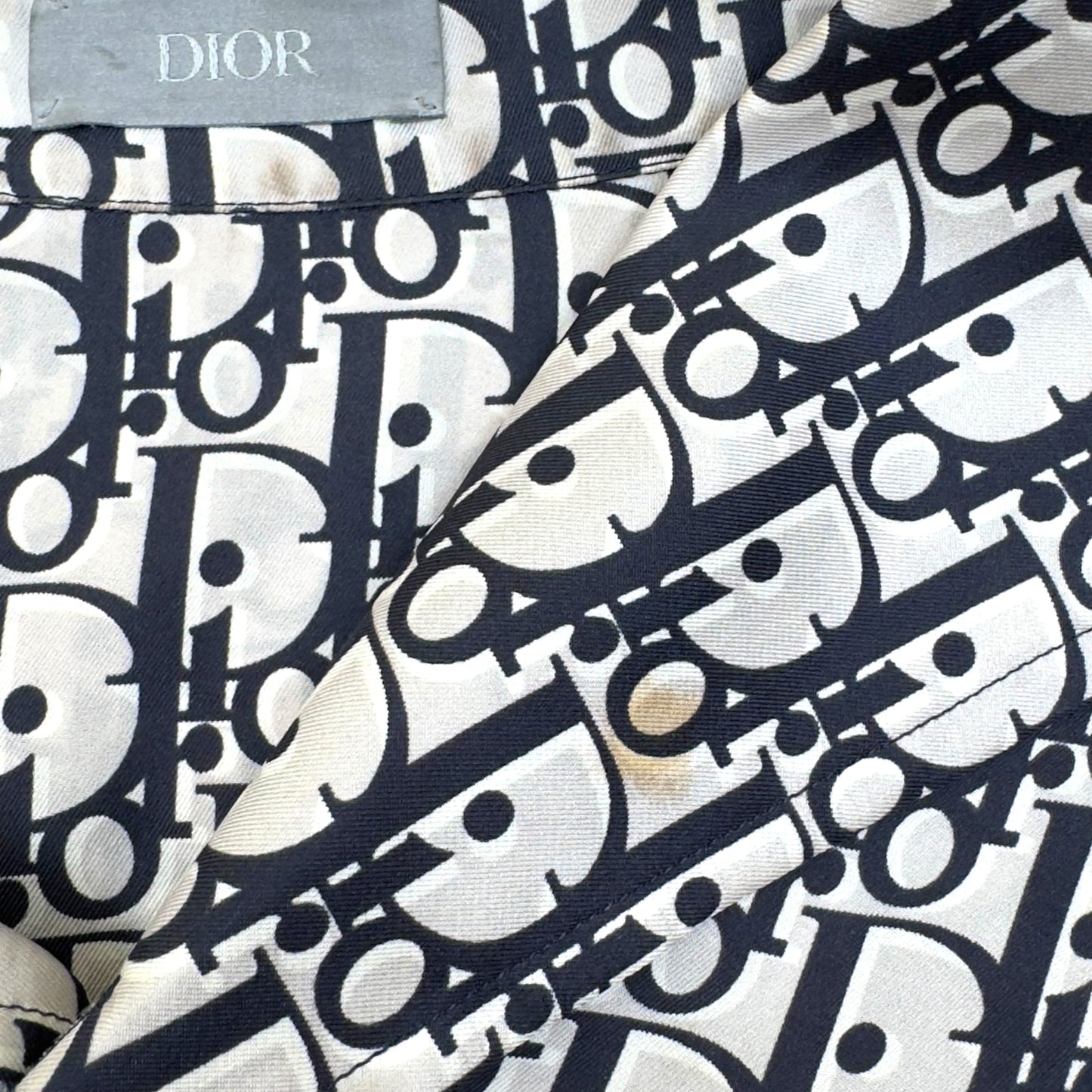 DIOR OBLIQUE SILK SHORT-SLEEVE MONOGRAM SHIRT BLACK / GREY 40 / M