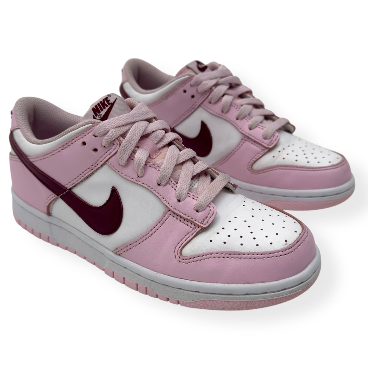 NIKE WOMENS DUNK LOW TOP SNEAKER PINK / RED UK5