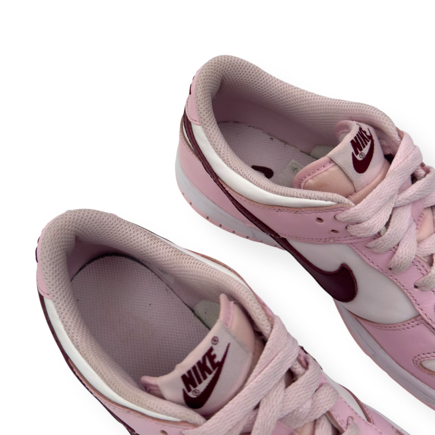 NIKE WOMENS DUNK LOW TOP SNEAKER PINK / RED UK5