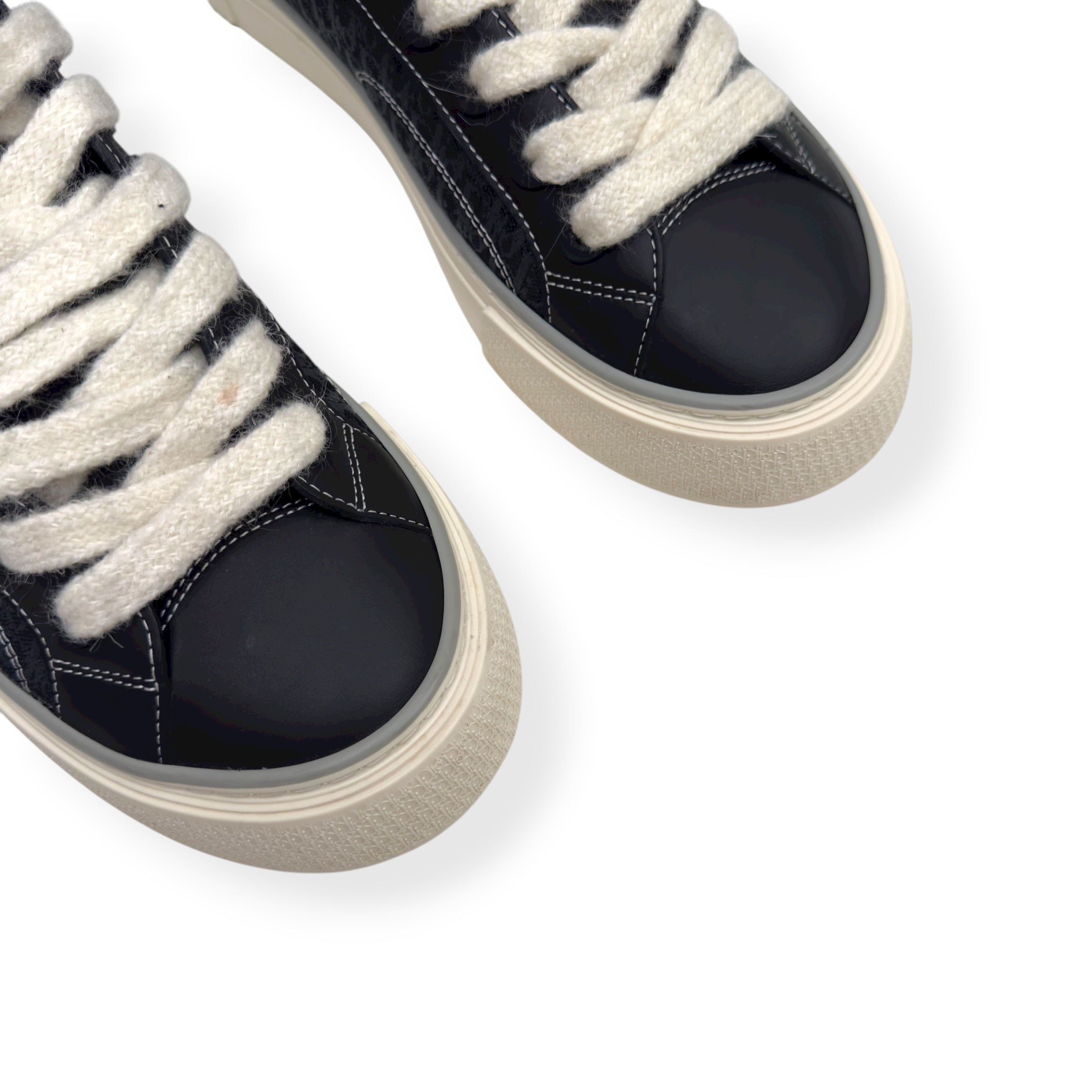DIOR B33 SMOOTH CALFSKIN OBLIQUE SNEAKER BLACK / WHITE 45 / UK11