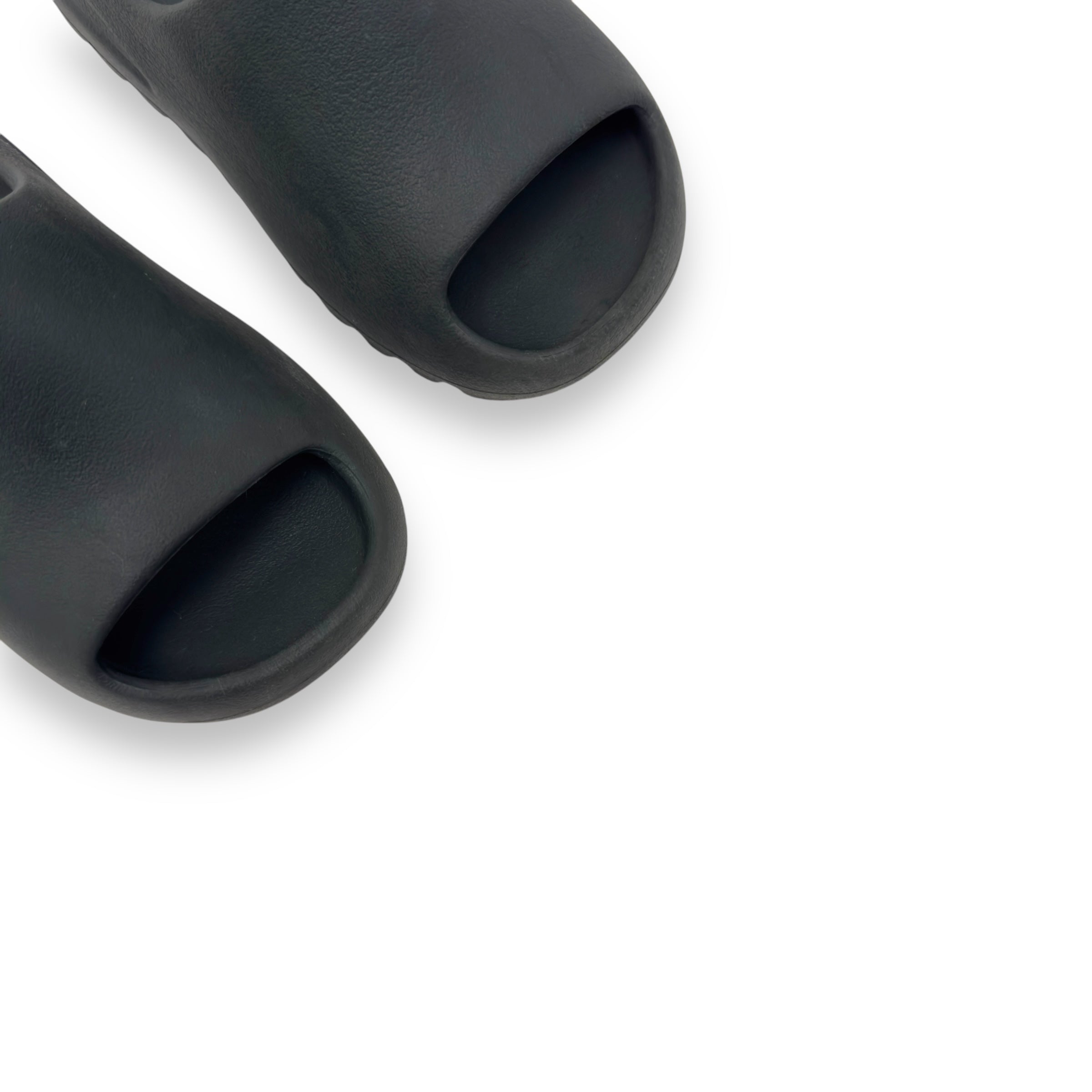 ADIDAS YEEZY SLIDES ONYX UK13K