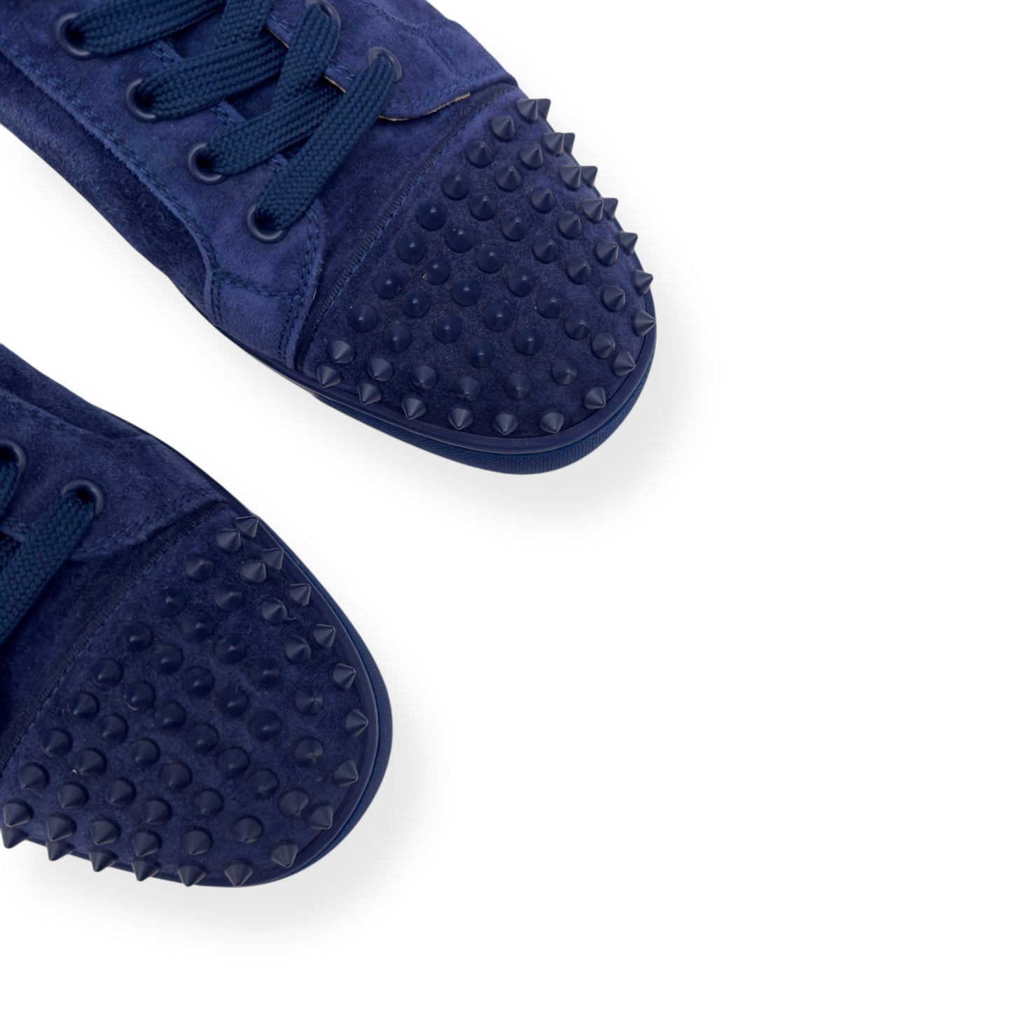 CHRISTIAN LOUBOUTIN LOUIS JUNIOR SPIKE SUEDE SNEAKER NAVY BLUE 43 / UK9