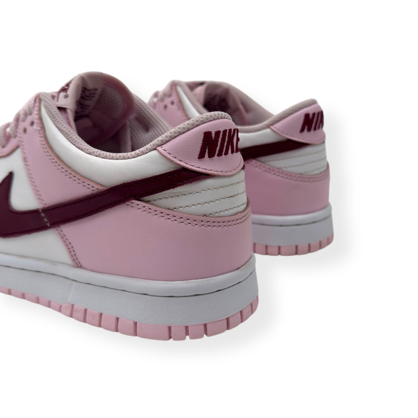 NIKE WOMENS DUNK LOW TOP SNEAKER PINK / RED UK5