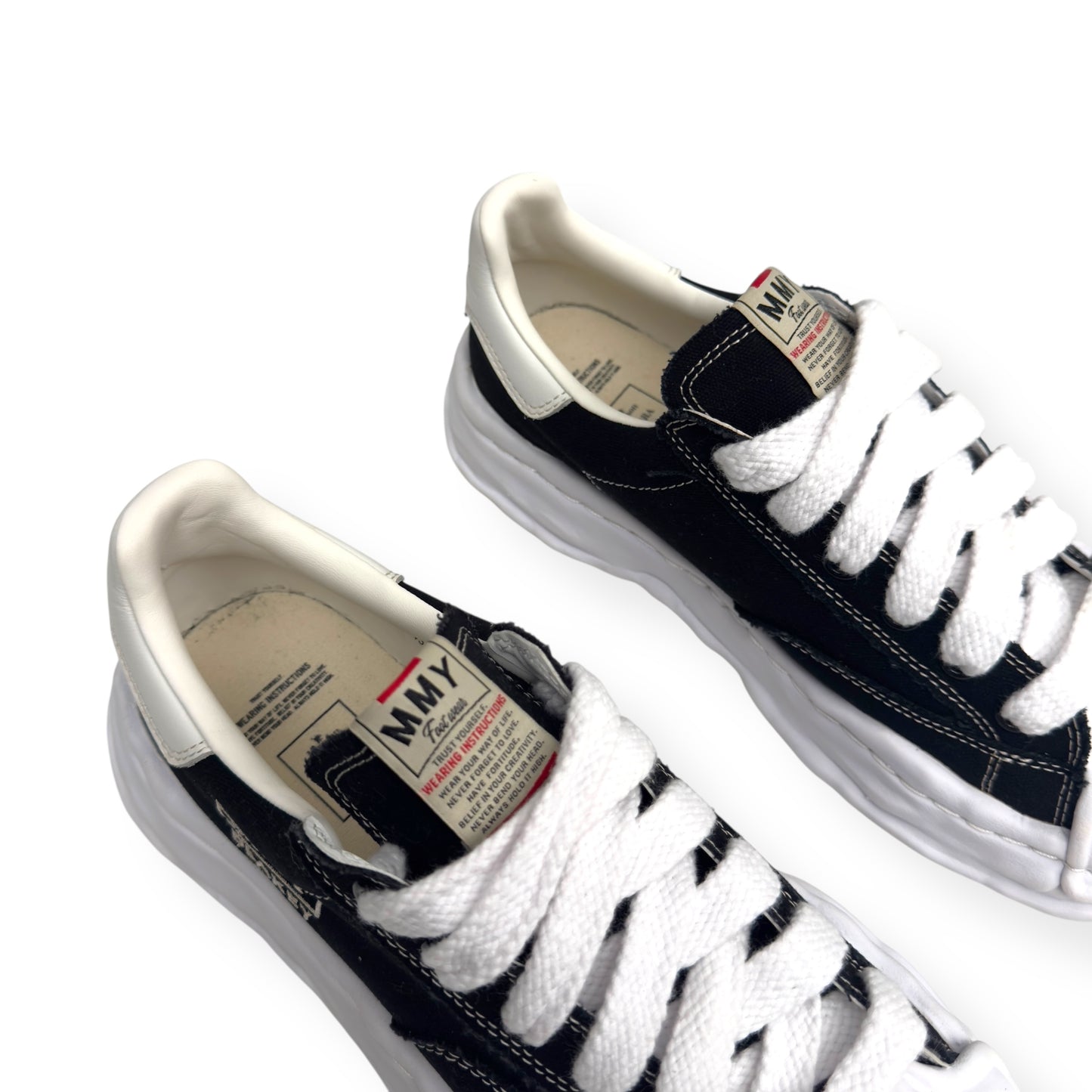 MAISON MIHARA YASUHIRO BLAKEY OG SOLE SNEAKER BLACK / WHITE 43 / UK9