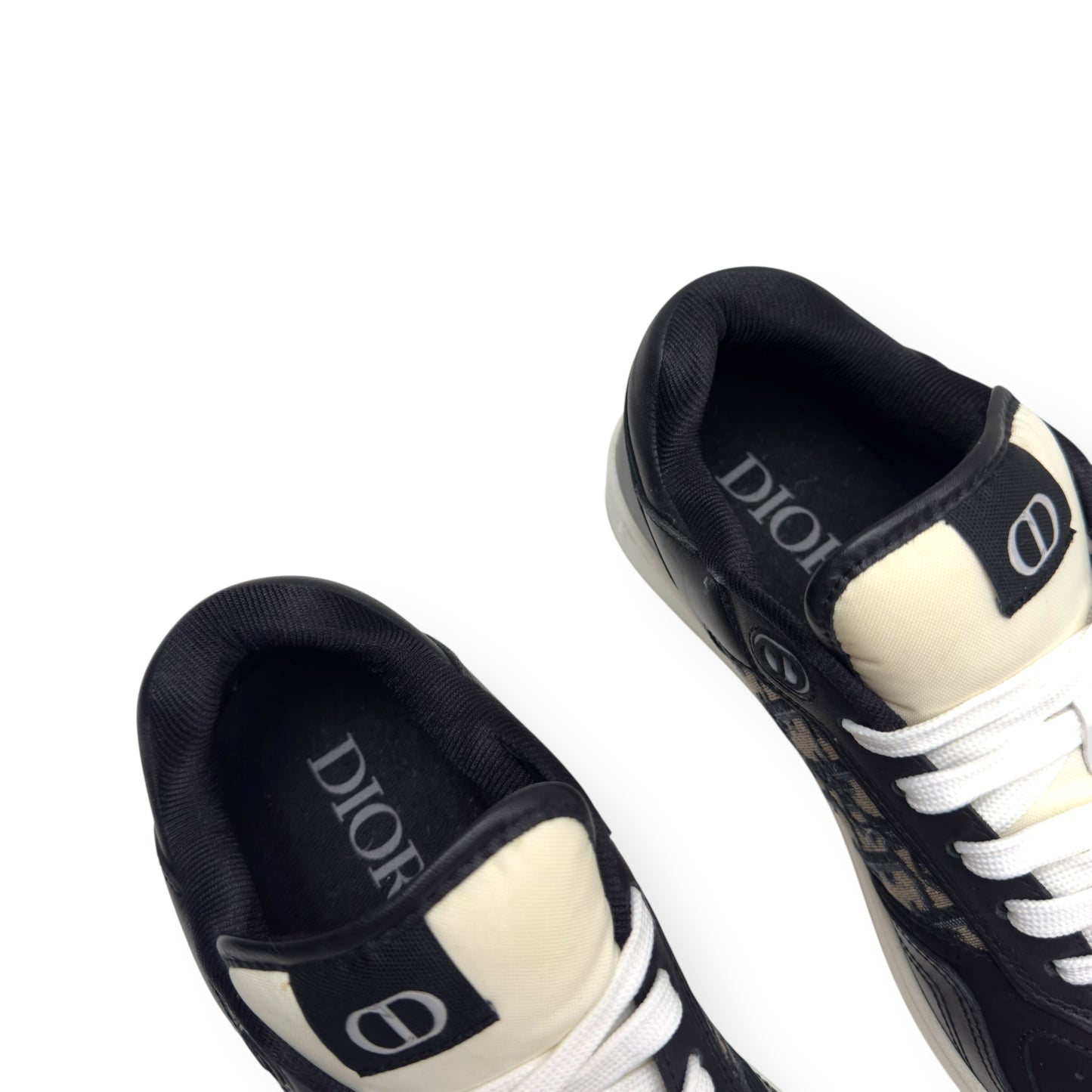 DIOR B27 LOW TOP SNEAKER BLACK / WHITE 43 / UK9