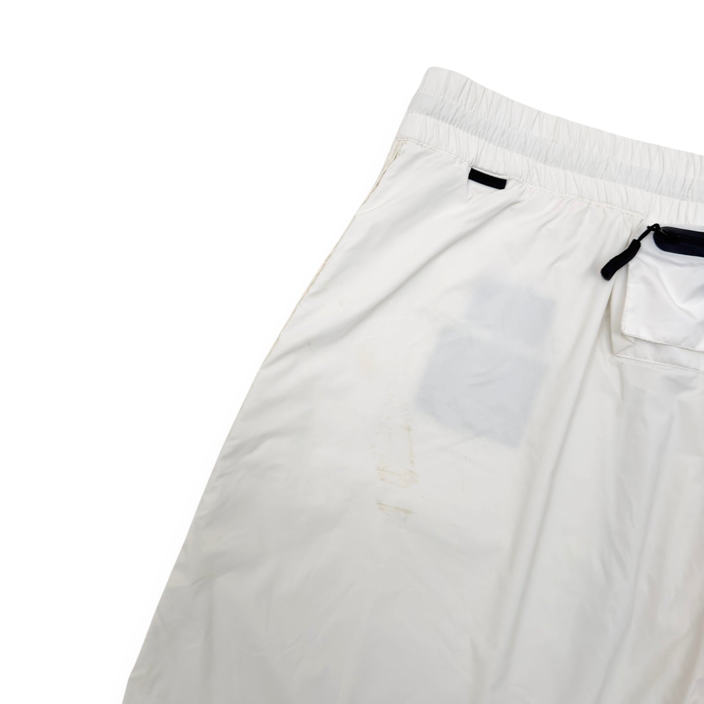 MONCLER GRENOBLE DAY-NAMIC NYLON SHORTS WHITE L