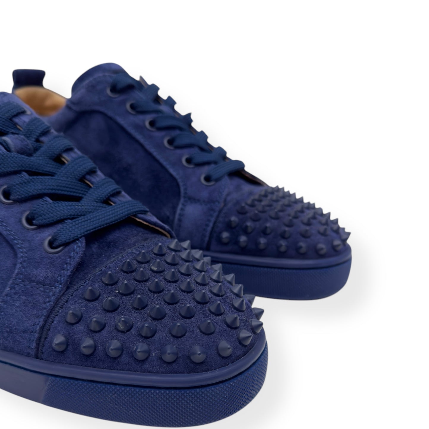 CHRISTIAN LOUBOUTIN LOUIS JUNIOR SPIKE SUEDE SNEAKER NAVY BLUE 43 / UK9