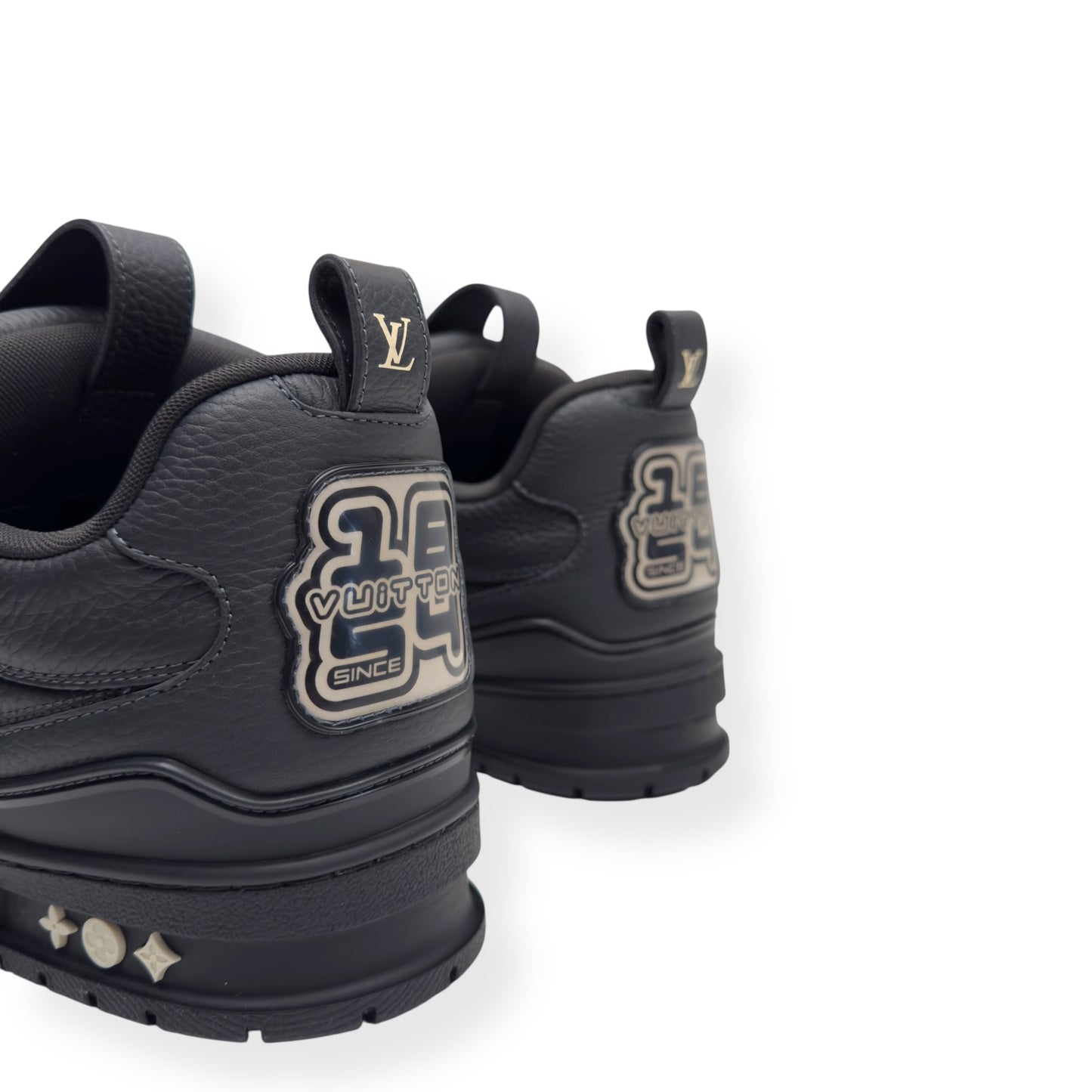 LOUIS VUITTON LV SKATE SNEAKER BLACK UK10