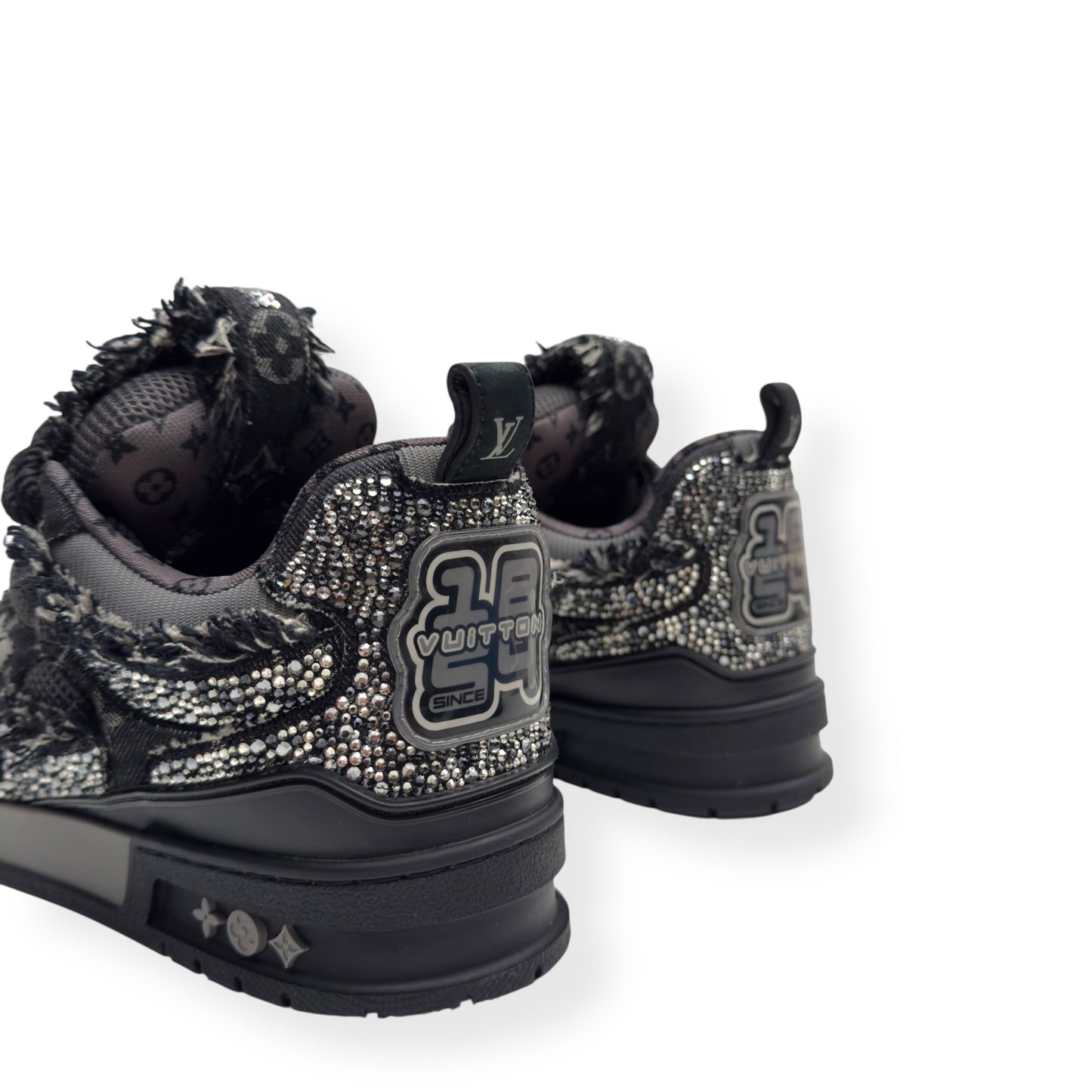 LOUIS VUITTON SWAROVSKI LV SKATE SNEAKER BLACK UK7