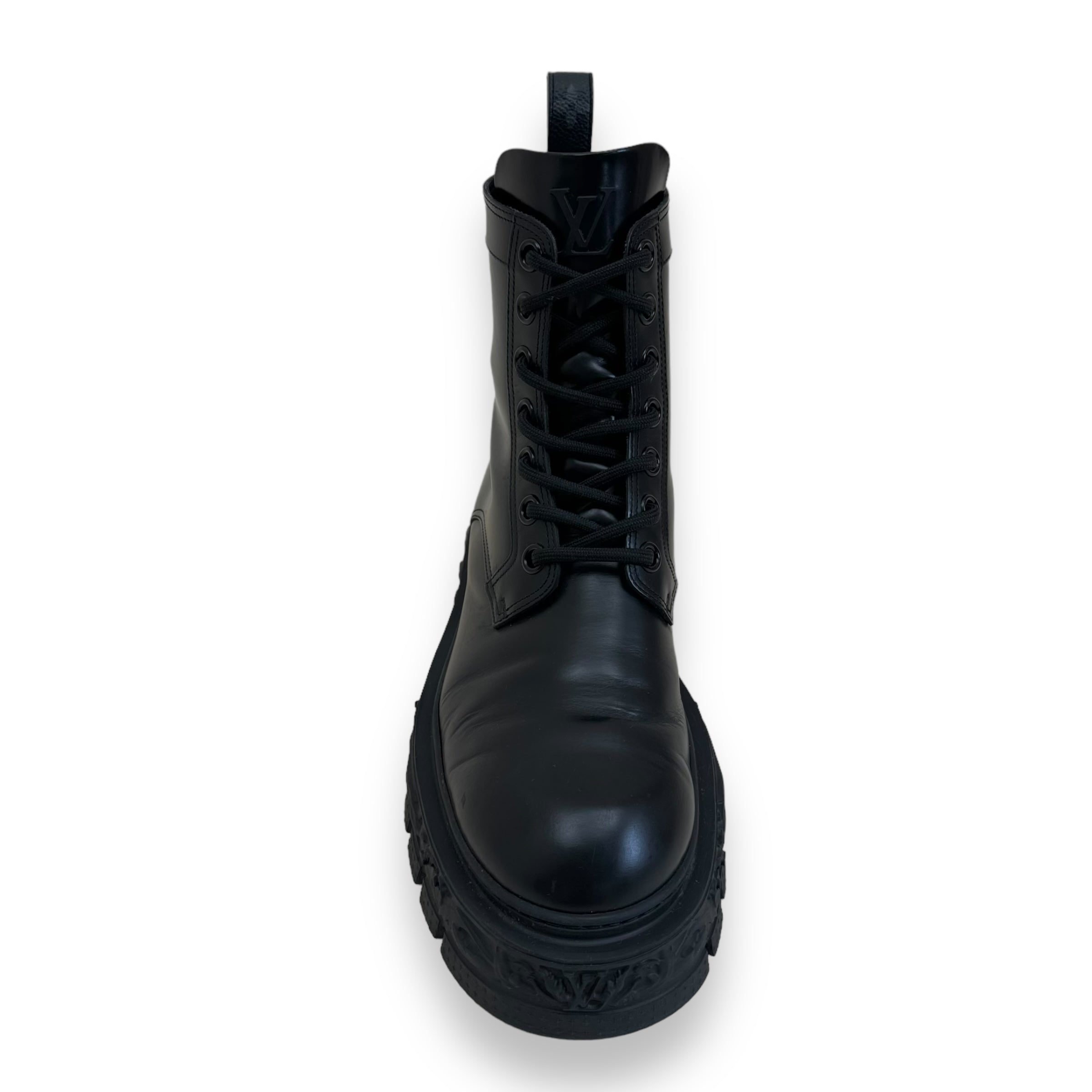 LOUIS VUITTON BARAQUE LEATHER RANGER BOOTS BLACK UK10