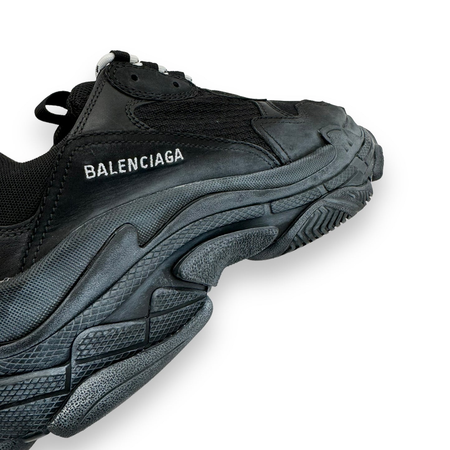 BALENCIAGA TRIPLE S DISTRESSED SNEAKER BLACK UK8