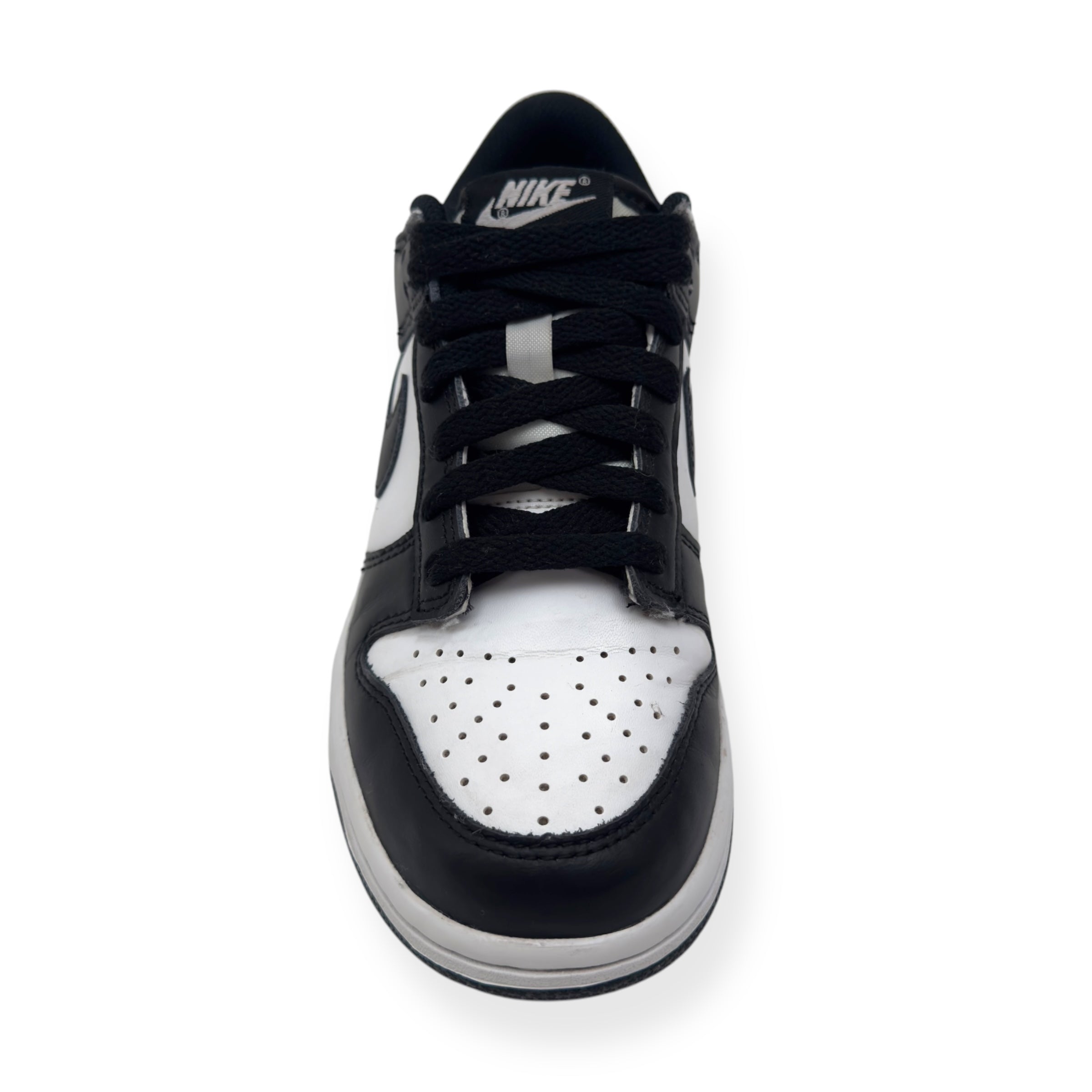 NIKE DUNK LOW TOP SNEAKER PANDA UK5